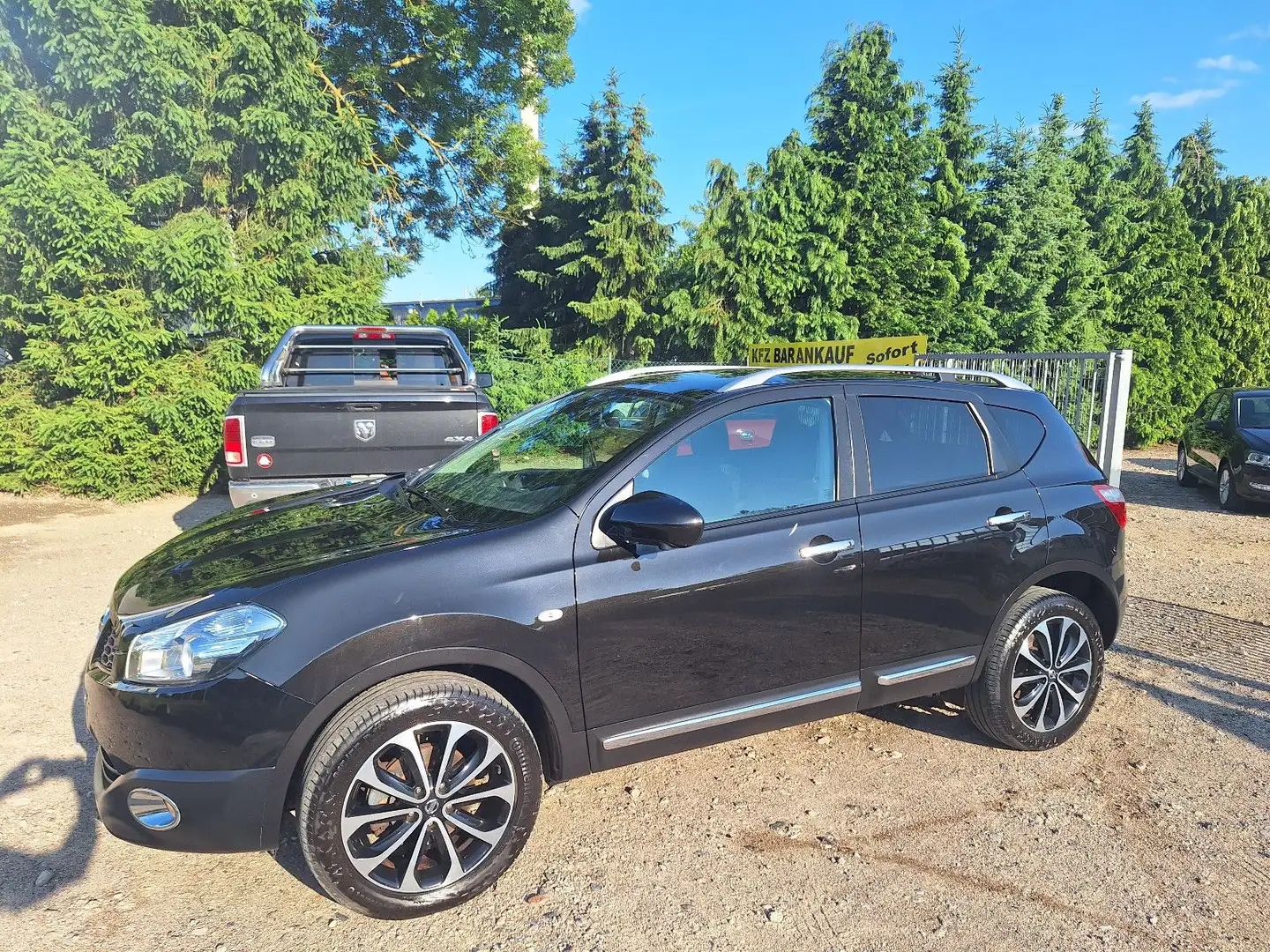 Nissan Qashqai 2.0 Tekna 2.deut.H. Tüv neu!! Schwarz - 2