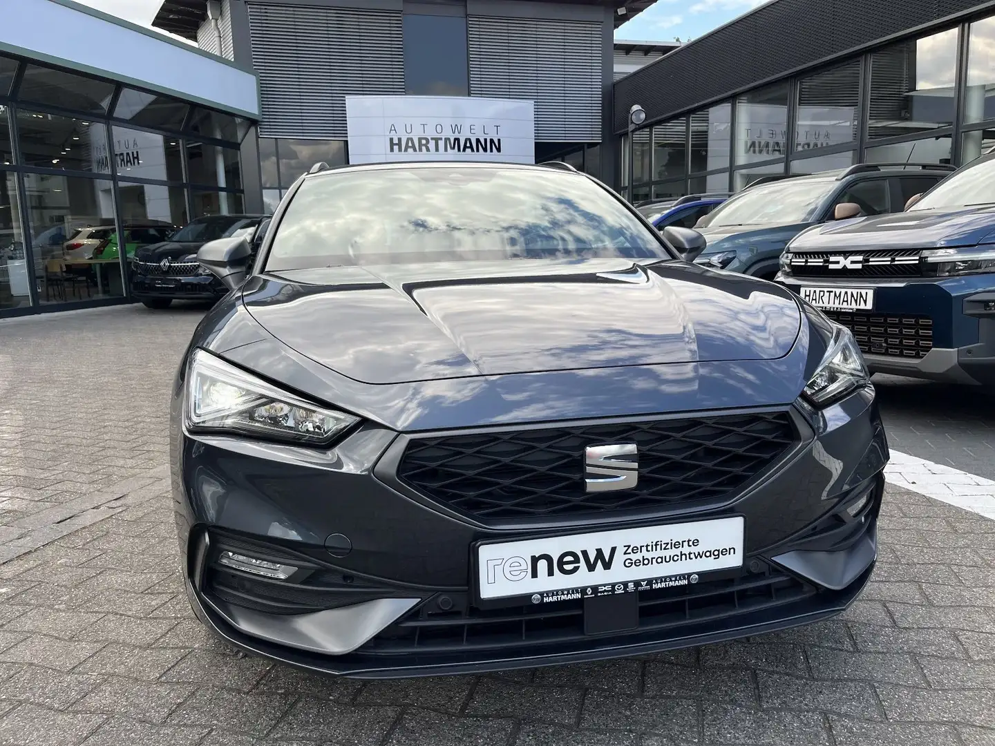 SEAT Leon Sportstourer FR 1.5 TSI Gris - 1