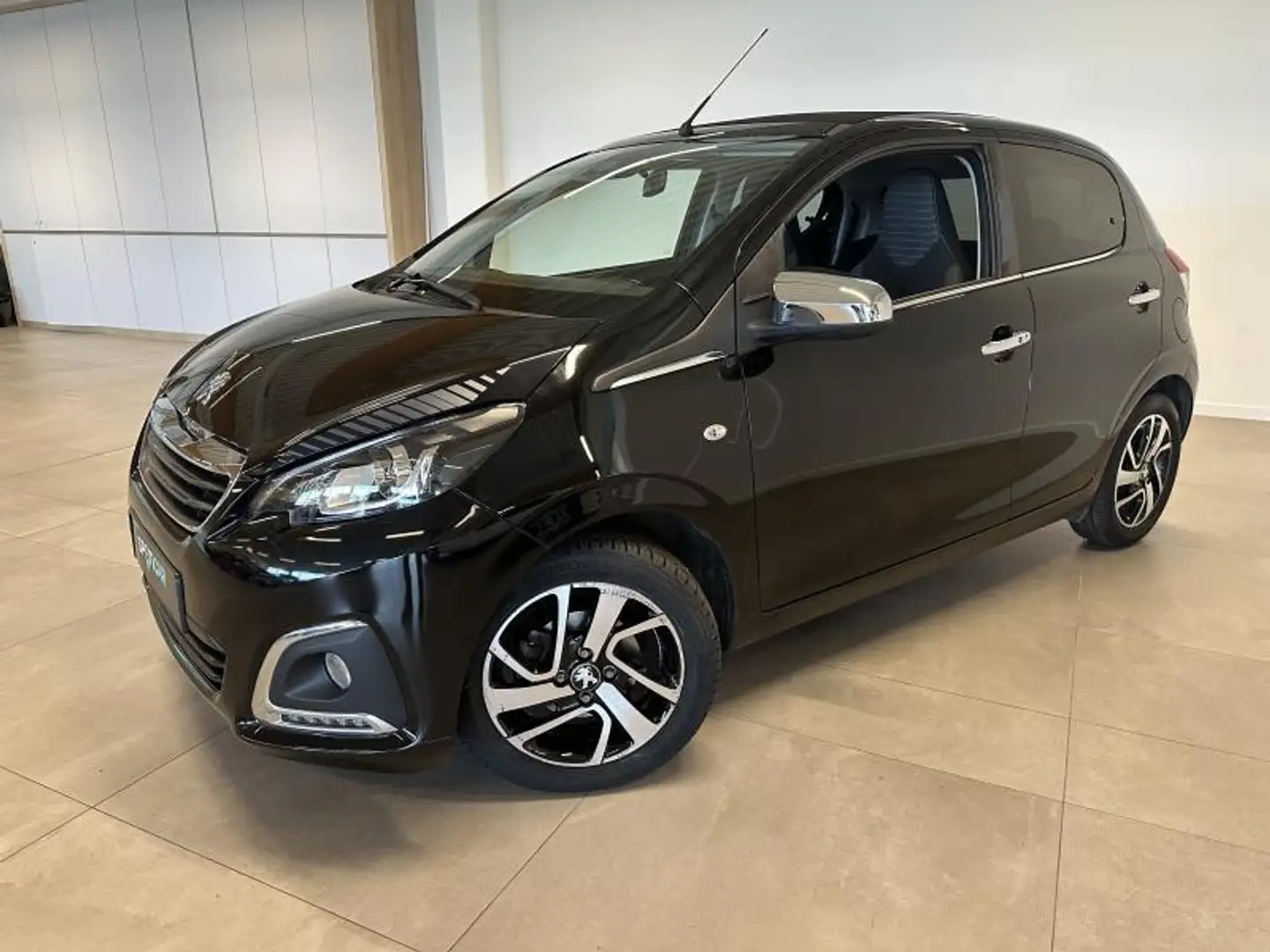 Peugeot 108 Top! Collection 1.0 BENZINE 72 Nero - 1