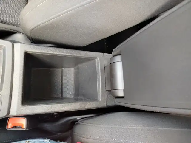 Audi Q3 view 26