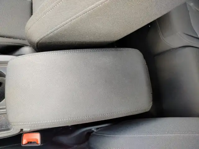 Audi Q3 view 25