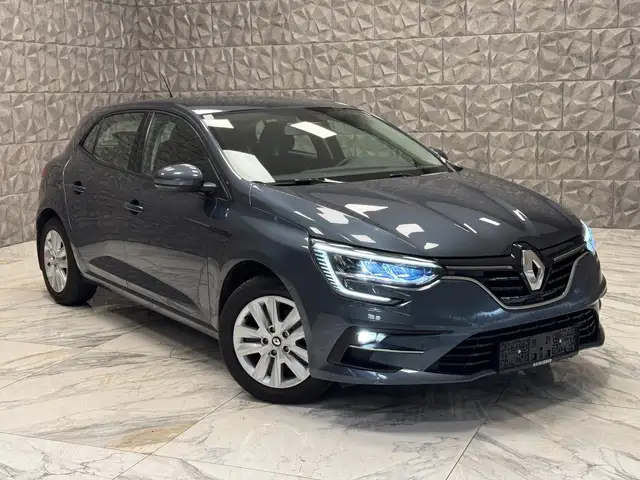 Renault Megane IV Lim. 5-trg. Equilibre ** 21.575km **