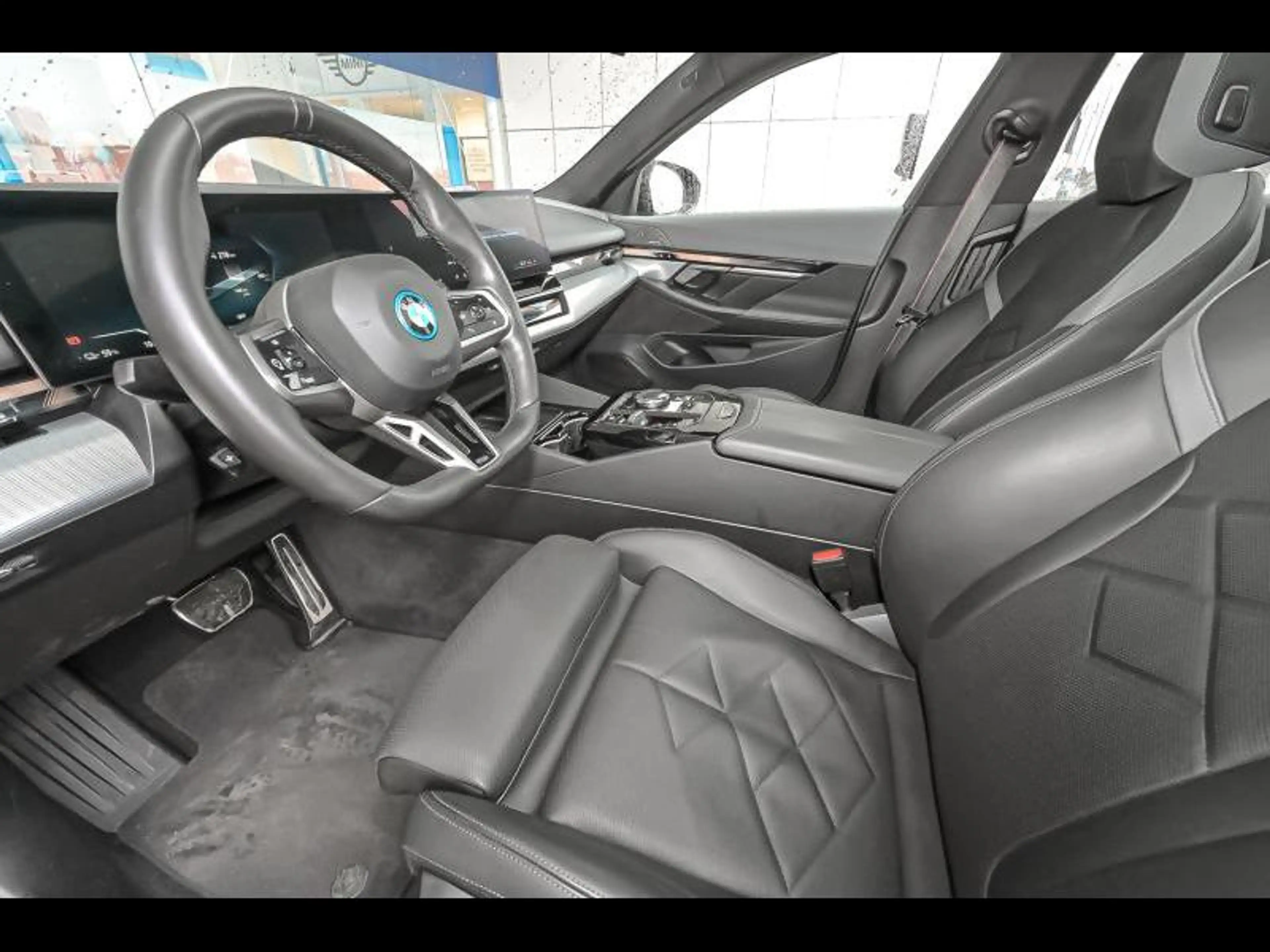 BMW i5 M SPORTPAKKET PRO — photo 6