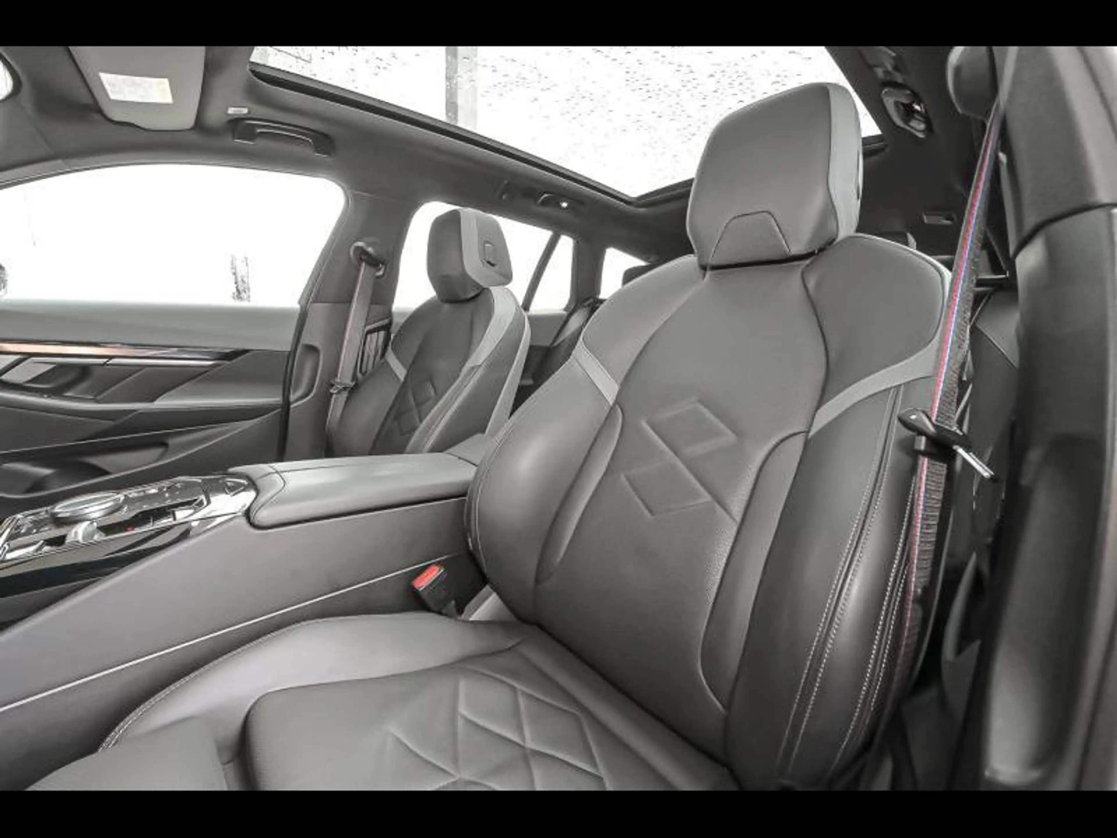 BMW i5 M SPORTPAKKET PRO — photo 20