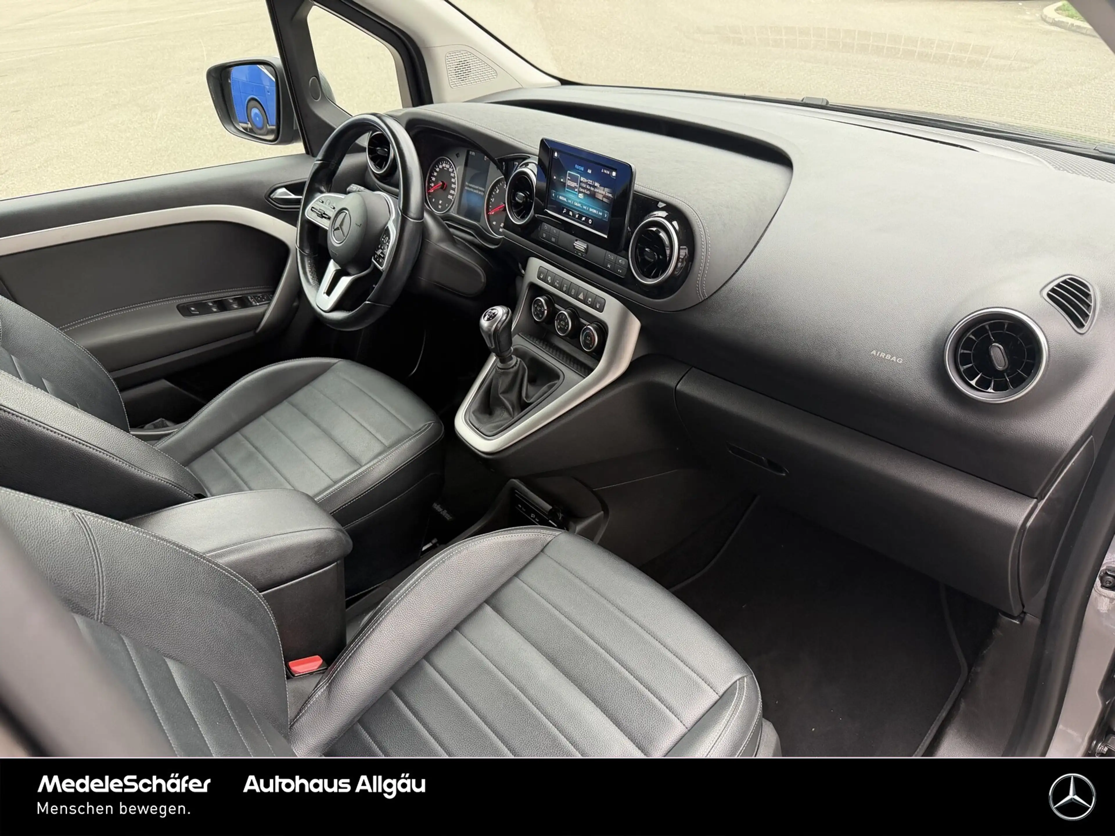 Mercedes-Benz T-Class T 180 Progressive LED CARPLAY 17-ZOLL SCHECKHEFT — photo 12