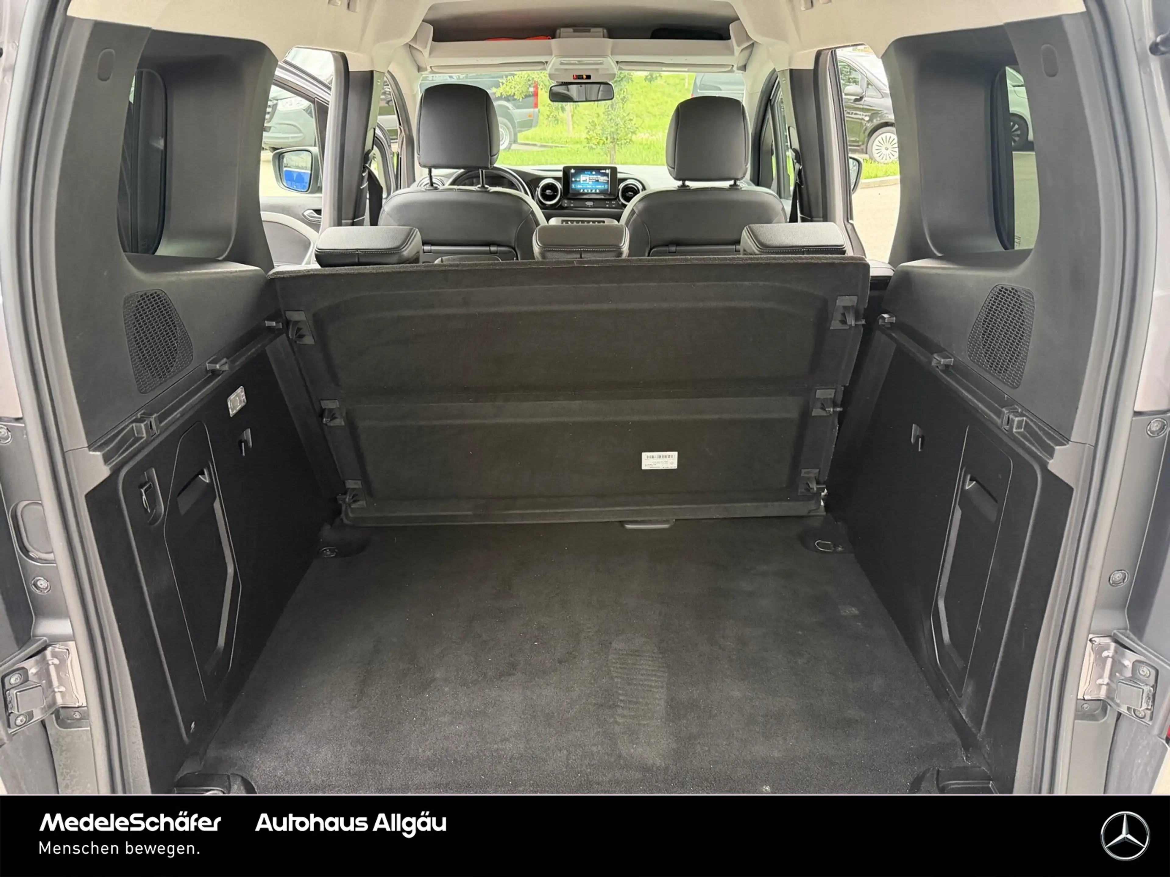 Mercedes-Benz T-Class T 180 Progressive LED CARPLAY 17-ZOLL SCHECKHEFT — photo 5