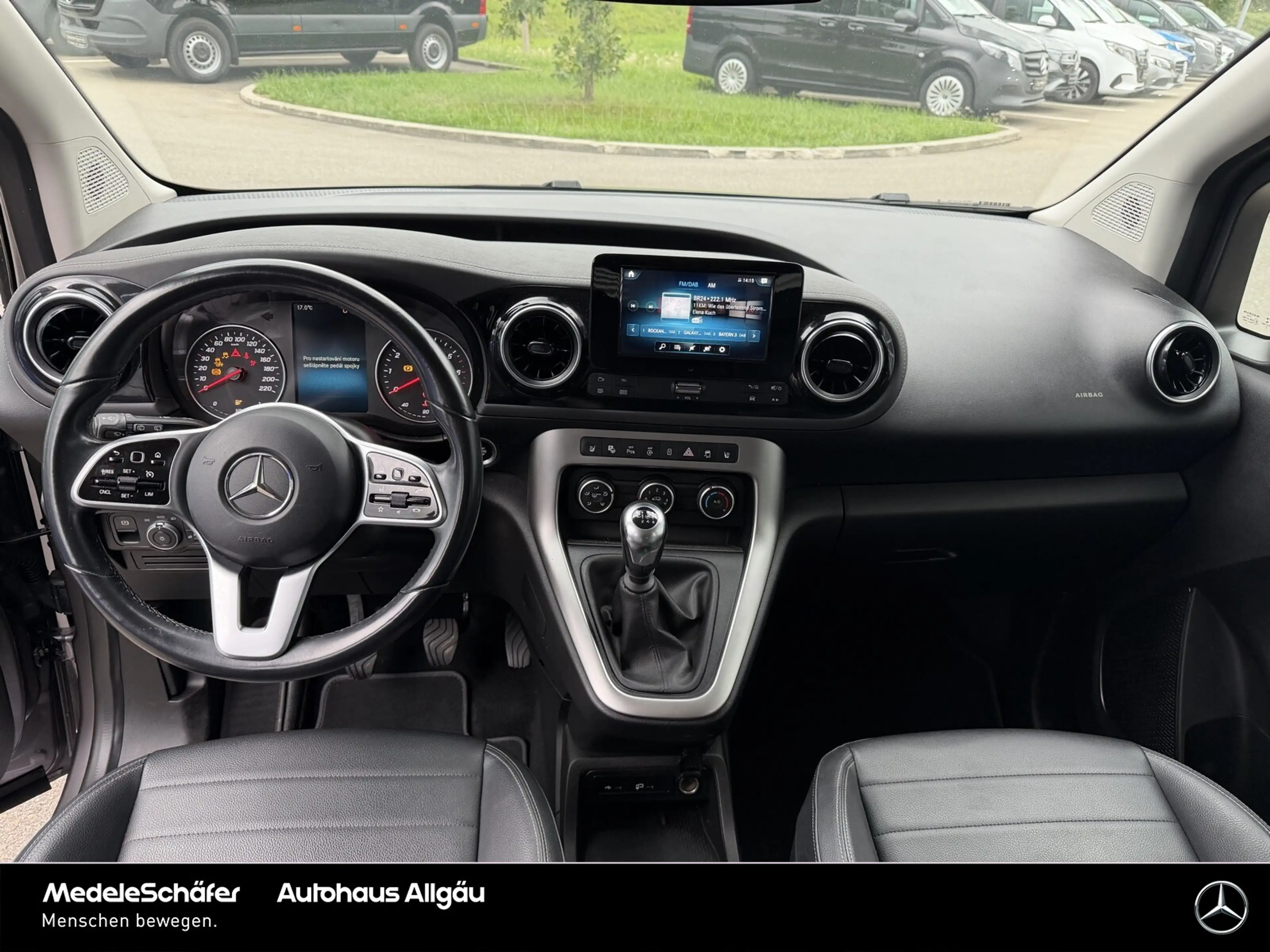 Mercedes-Benz T-Class T 180 Progressive LED CARPLAY 17-ZOLL SCHECKHEFT — photo 9