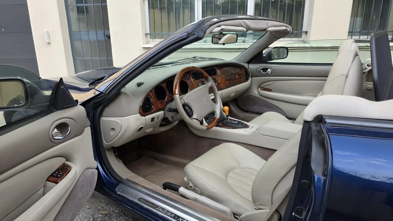 Jaguar XK8 XK I 1996 Convertible 4.0, foto 12