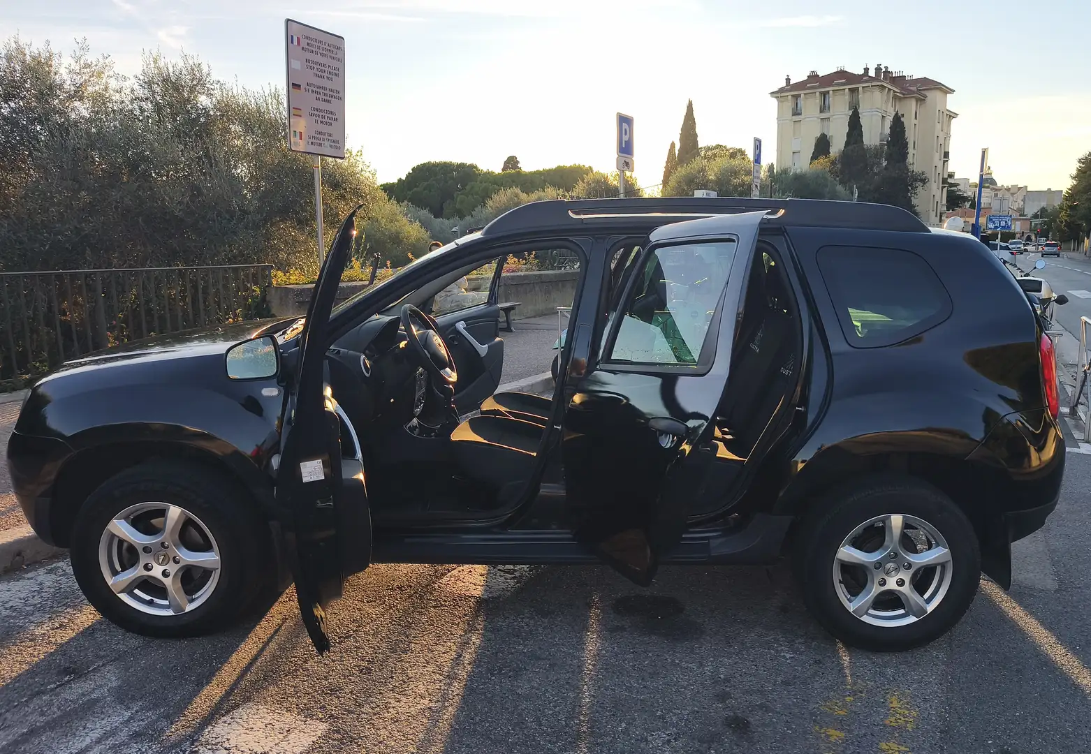 Dacia Duster Duster 1.5 dCi 110 4x2 Ambiance Noir - 1