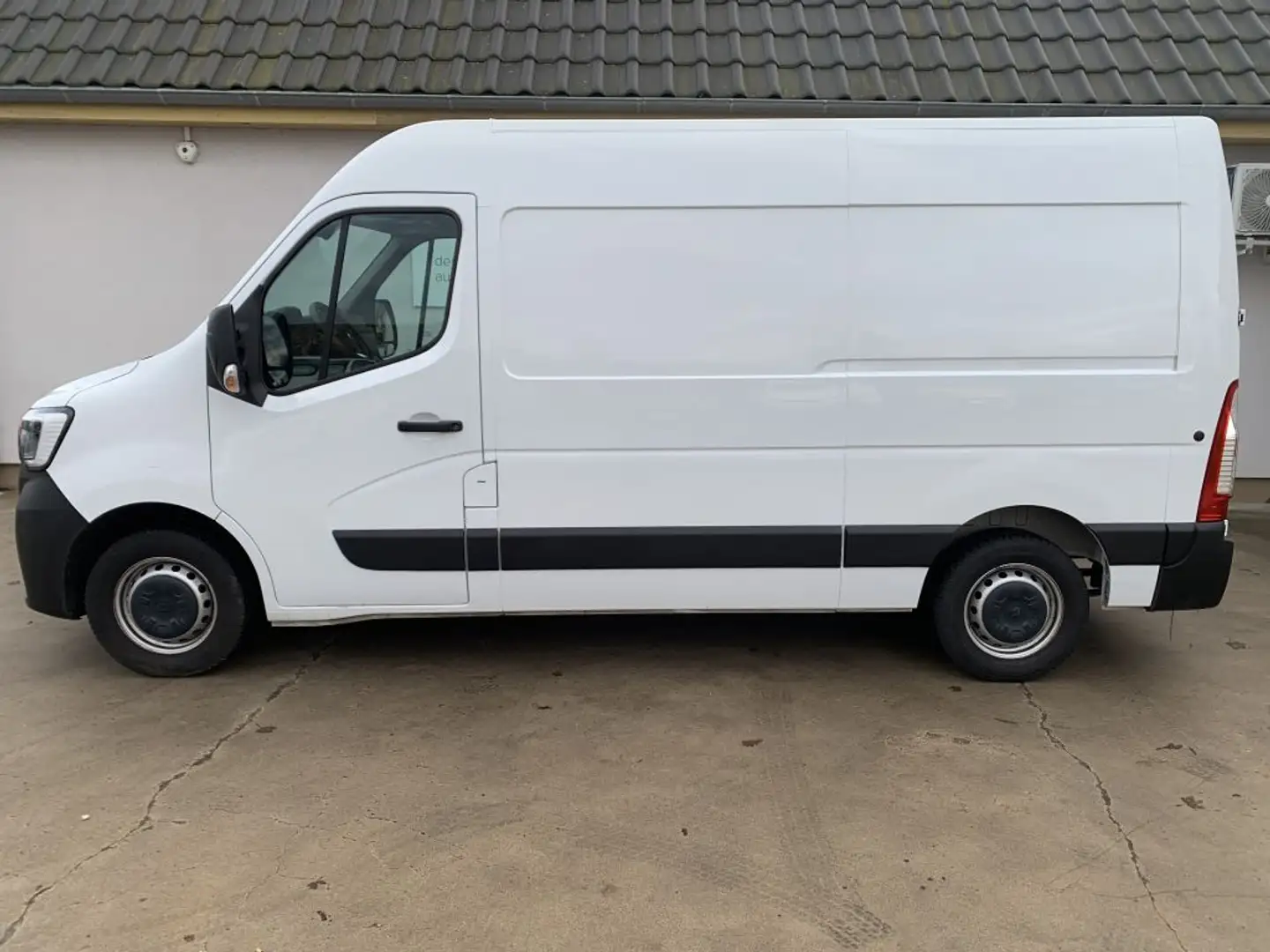 Renault Master ENERGY dCi 150 L2H2 AHK 3.5 t - 2