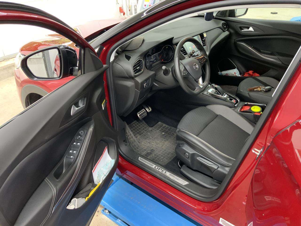 Opel Grandland