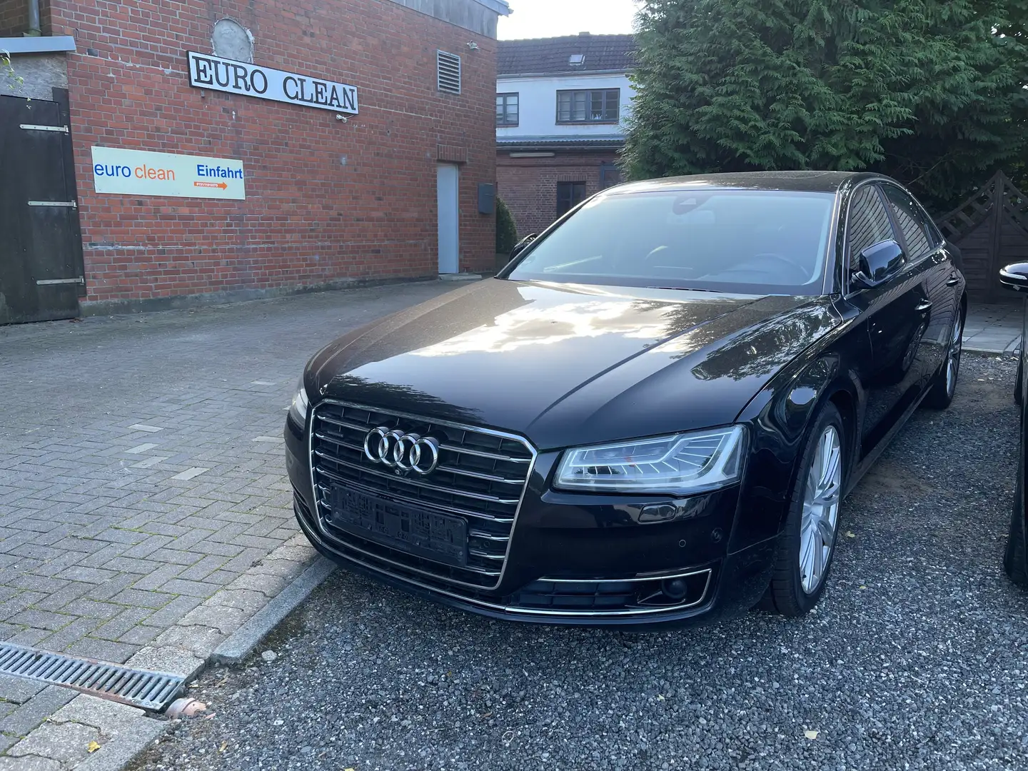 Audi A8 3.0 TDI clean diesel quattro Schwarz - 2