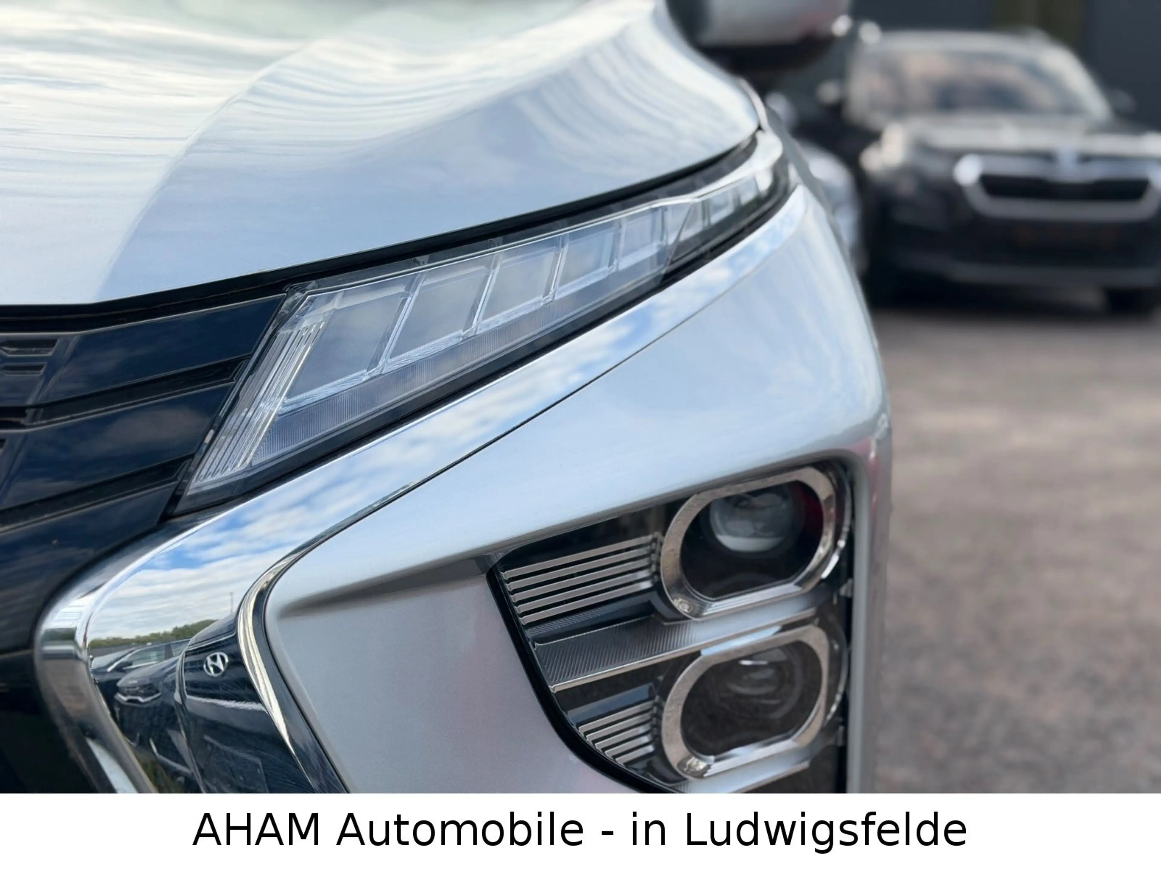 Mitsubishi Eclipse Cross 2.4 PHEV 4WD BusinessDAB|NAVI|LANE — photo 11