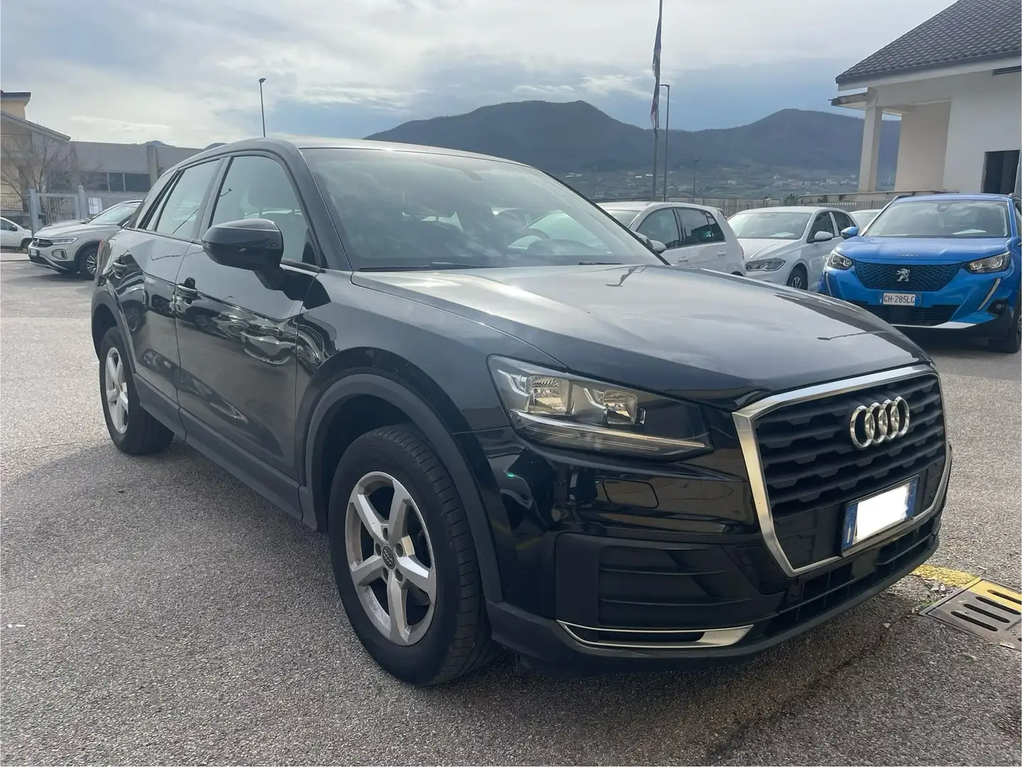 Audi Q2 1.6 BUSINESS 115CV Schwarz - 1