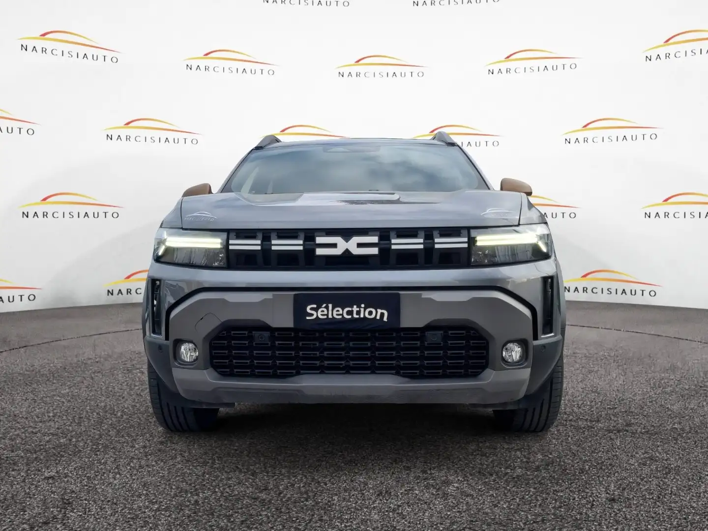 Dacia Duster Duster Hybrid 140 CV Extreme Grau - 2