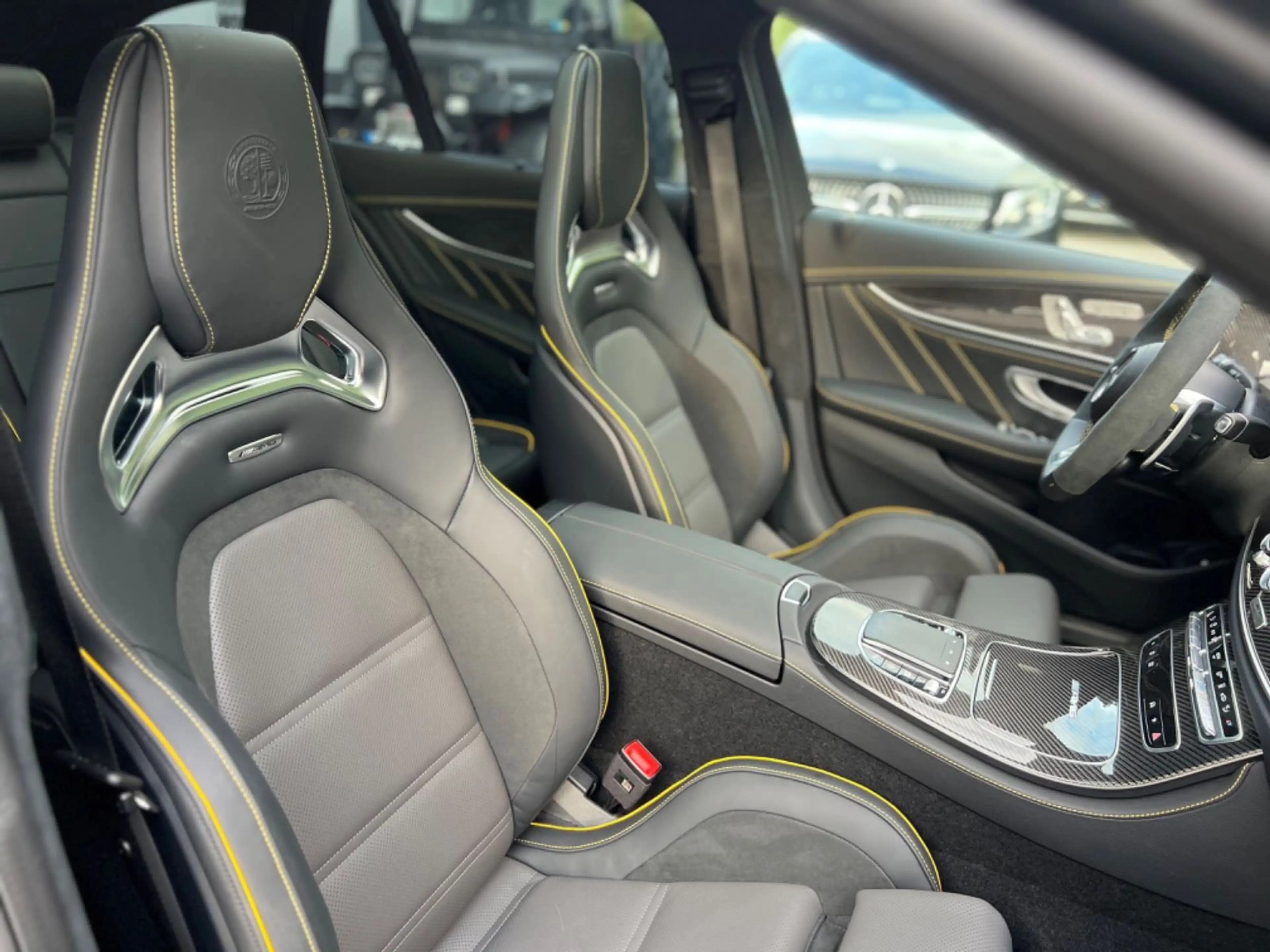 Mercedes-Benz E 63 AMG E 63 S AMG 4Matic Final Edition — photo 11