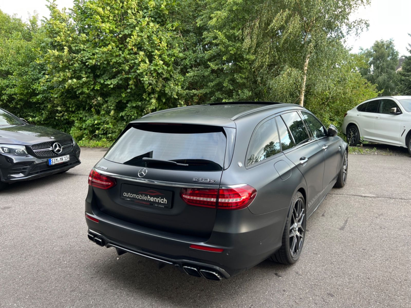 Mercedes-Benz E 63 AMG E 63 S AMG 4Matic Final Edition — photo 3