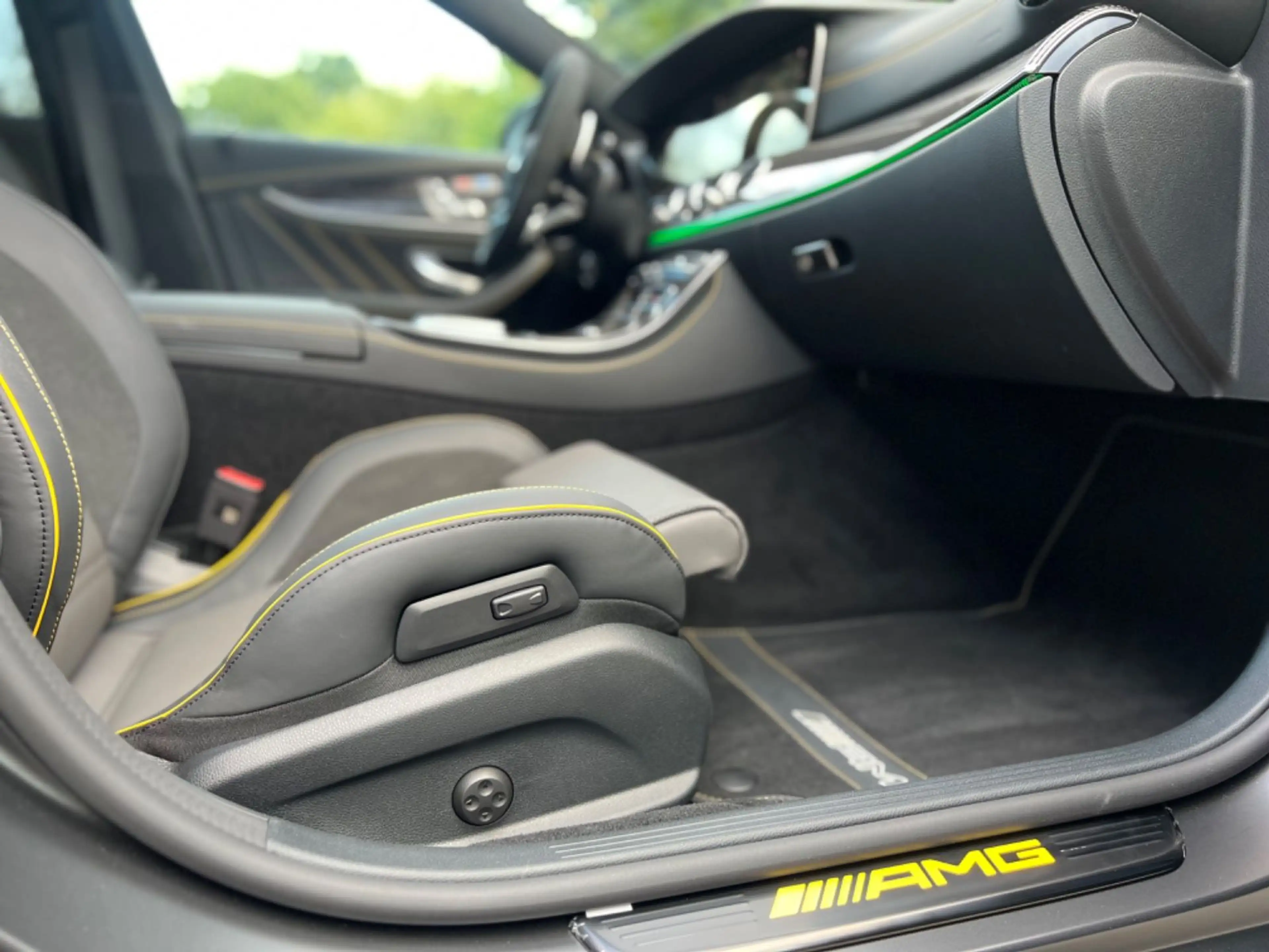 Mercedes-Benz E 63 AMG E 63 S AMG 4Matic Final Edition — photo 12