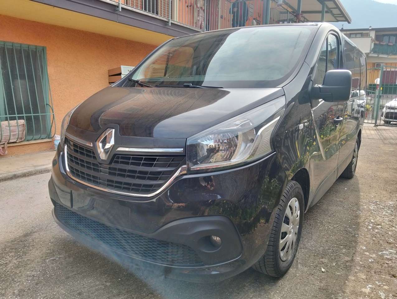 Renault Trafic 9POSTI