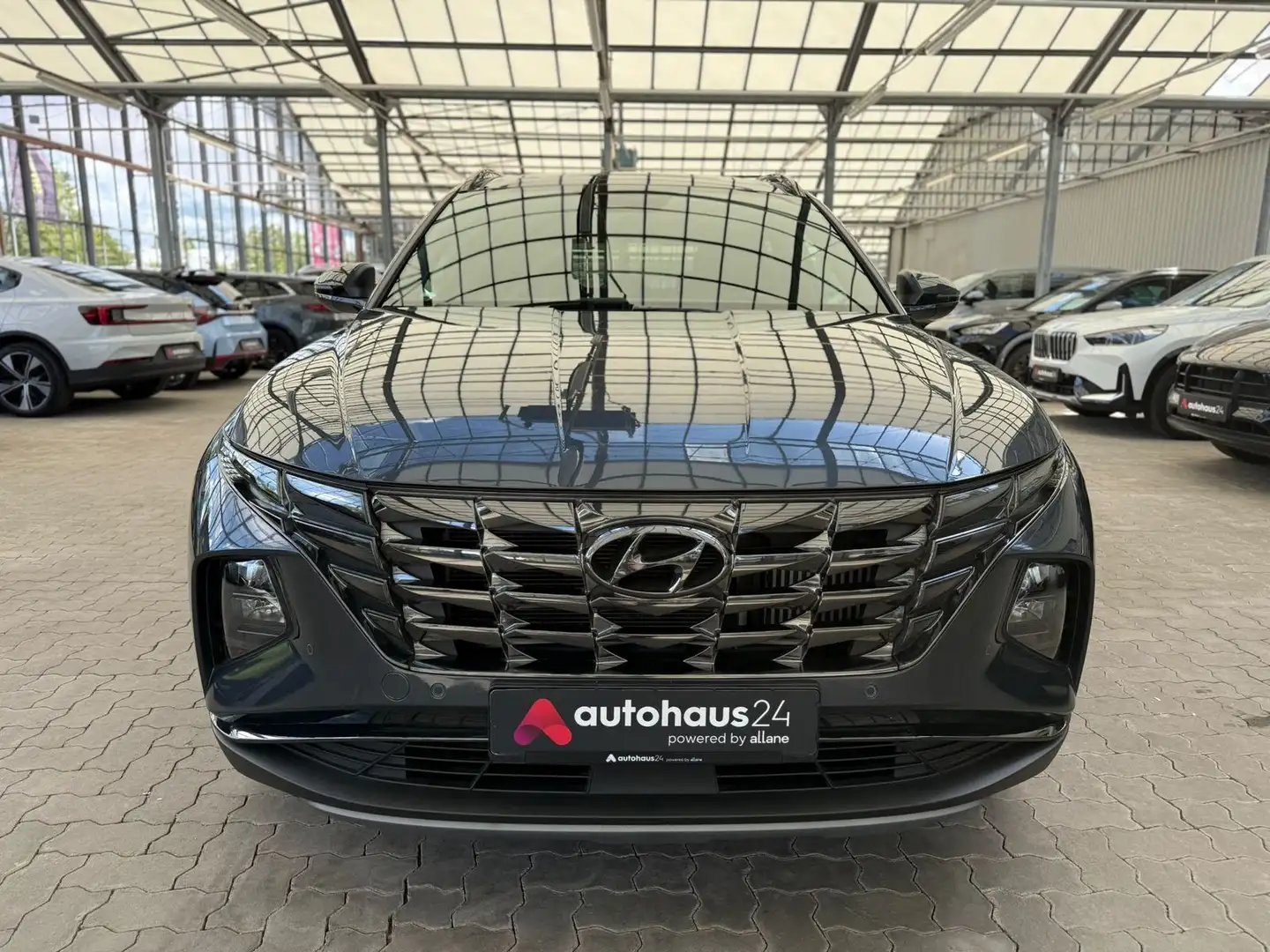 Hyundai TUCSON 1.6 T-GDI Blackl.  Mild-Hybrid 4WD Schwarz - 2