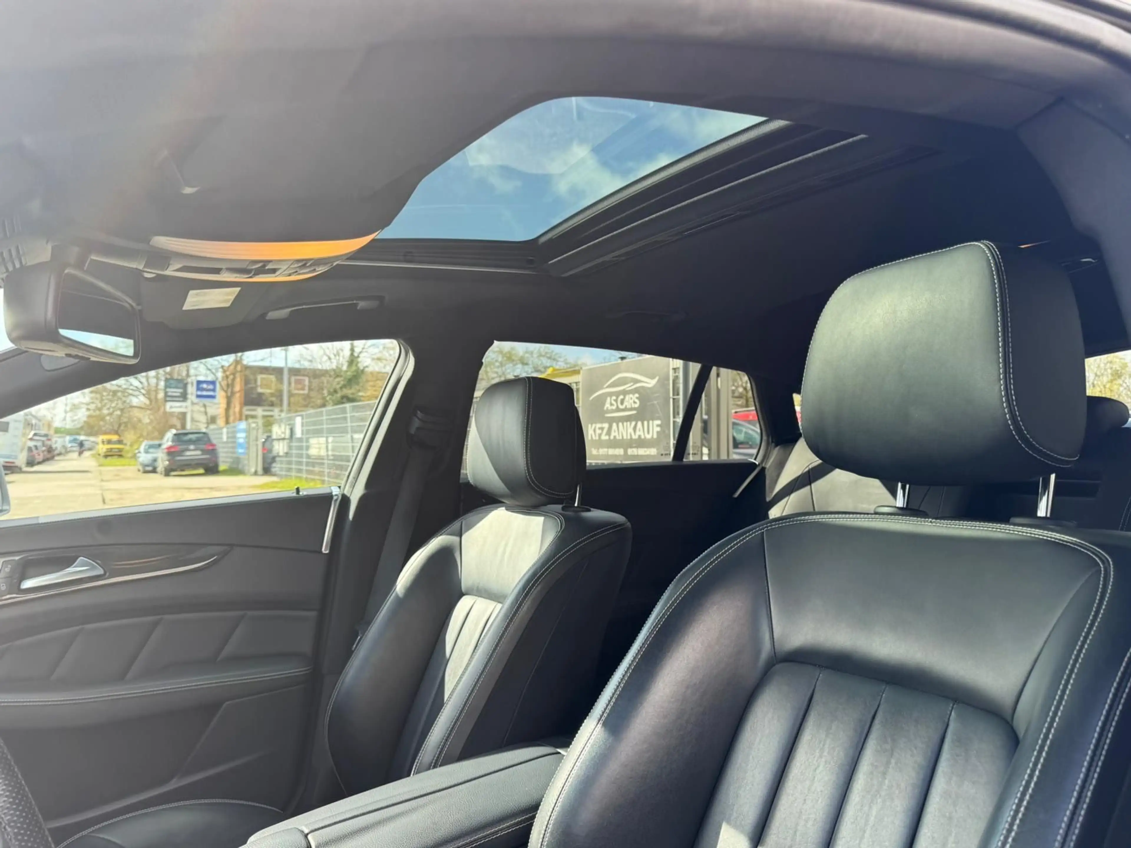 Mercedes-Benz CLS 350 d 4Matic AMG*MAGNO*DIST*H&K*Voll* — photo 16