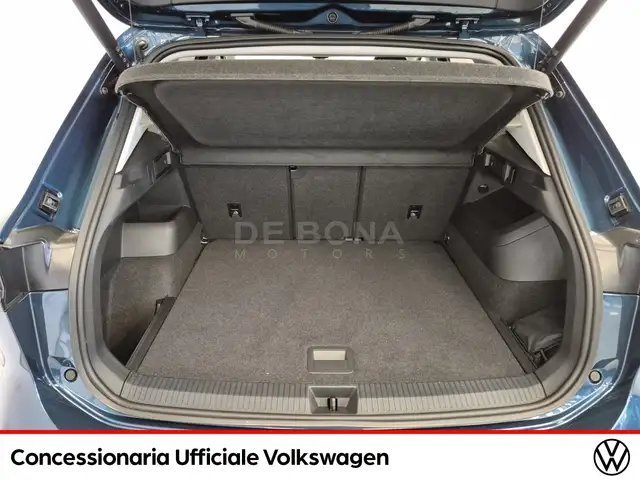 Volkswagen Tiguan view 22