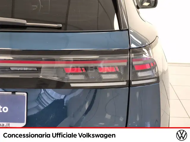 Volkswagen Tiguan view 24