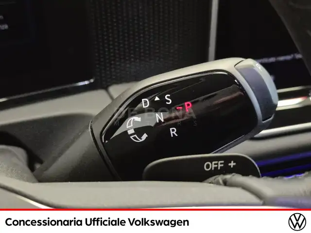 Volkswagen Tiguan view 18