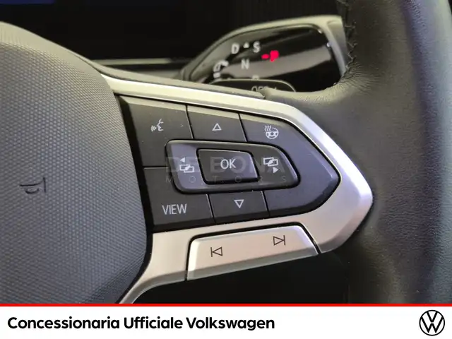 Volkswagen Tiguan view 19