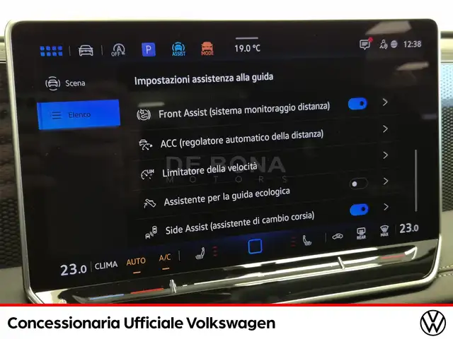 Volkswagen Tiguan view 16