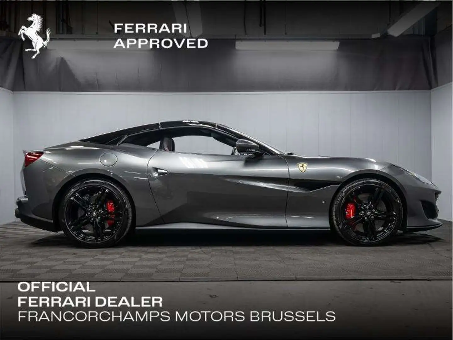 Ferrari Portofino Šedá - 2