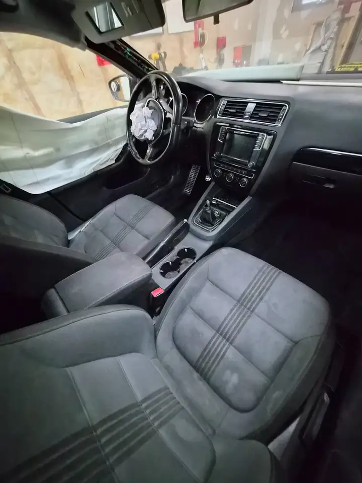 Volkswagen Jetta photo Volkswagen Jetta