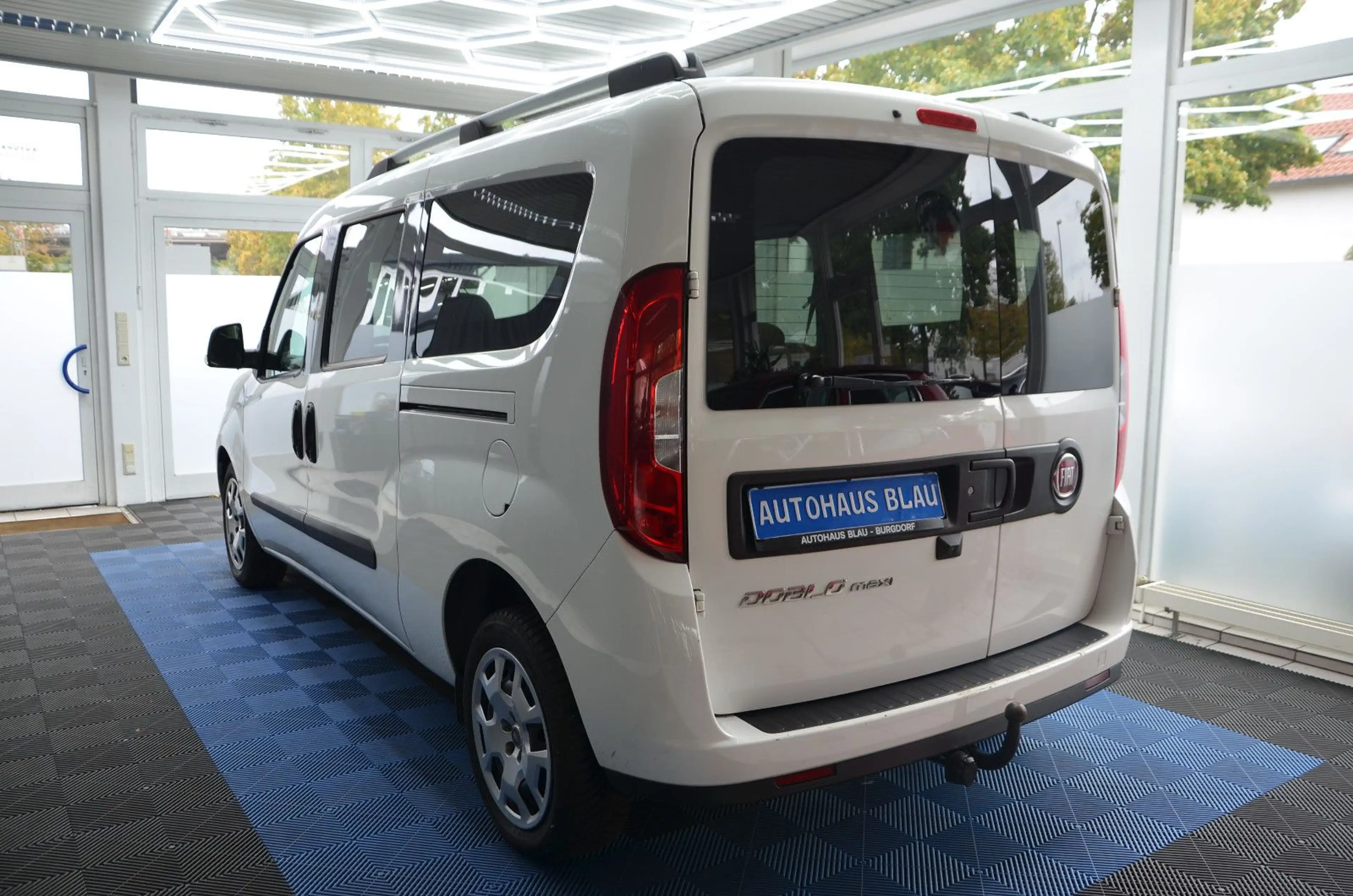 Fiat Doblo SX Maxi Kombi *5 SITZER*AHK*EXPORT*1.HAND! — photo 6