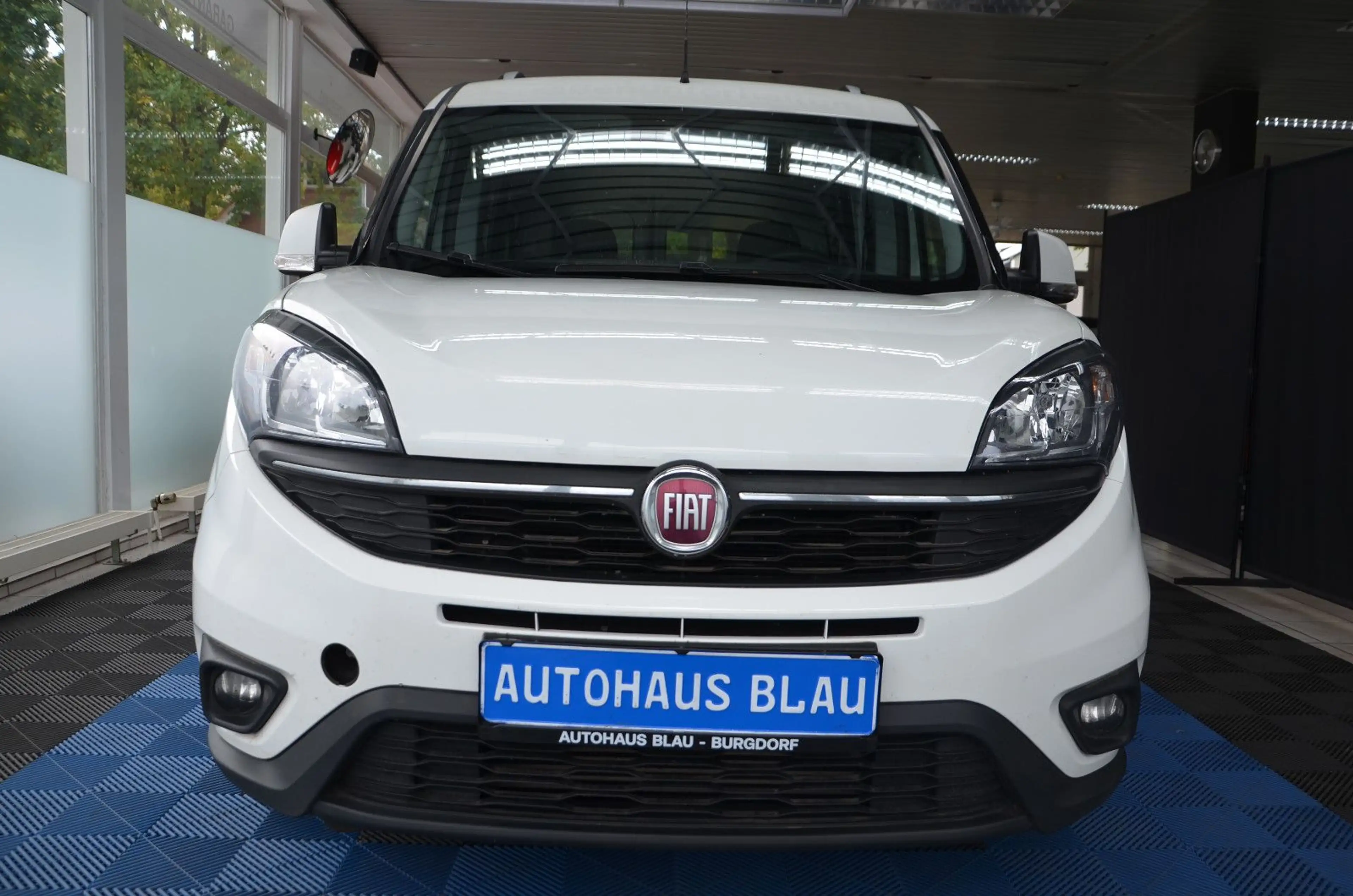 Fiat Doblo SX Maxi Kombi *5 SITZER*AHK*EXPORT*1.HAND! — photo 2
