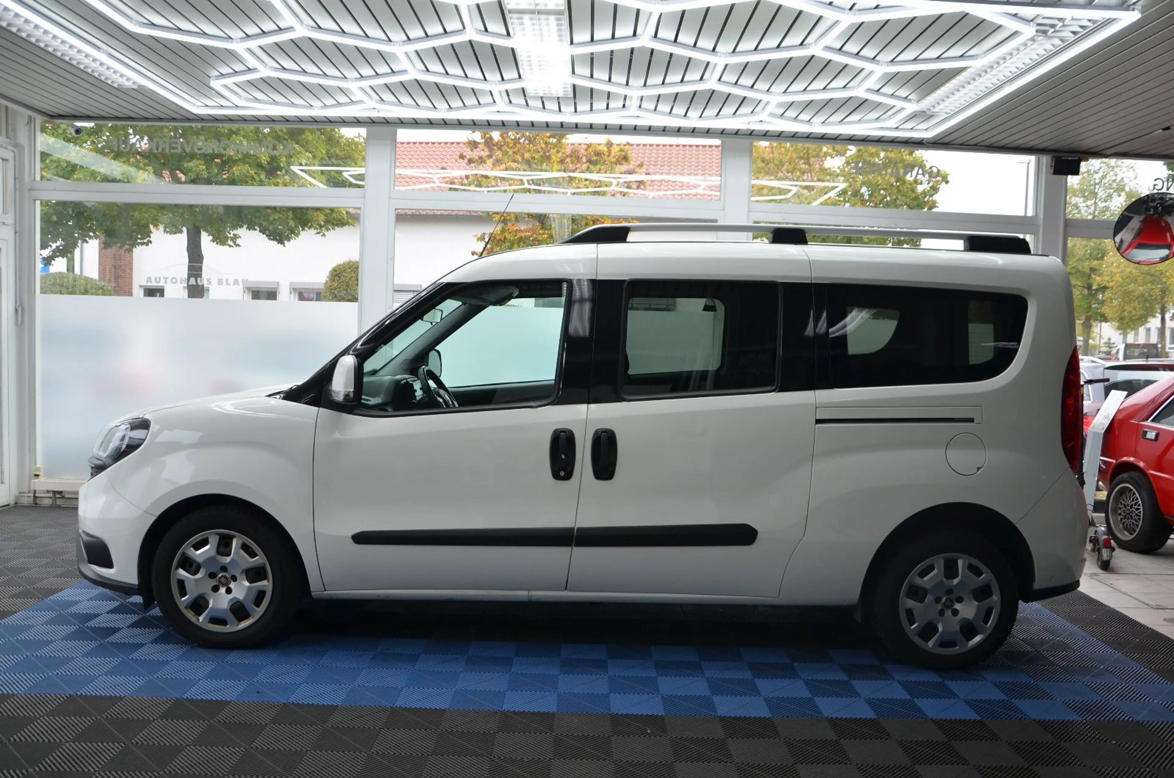 Fiat Doblo SX Maxi Kombi *5 SITZER*AHK*EXPORT*1.HAND! — photo 7