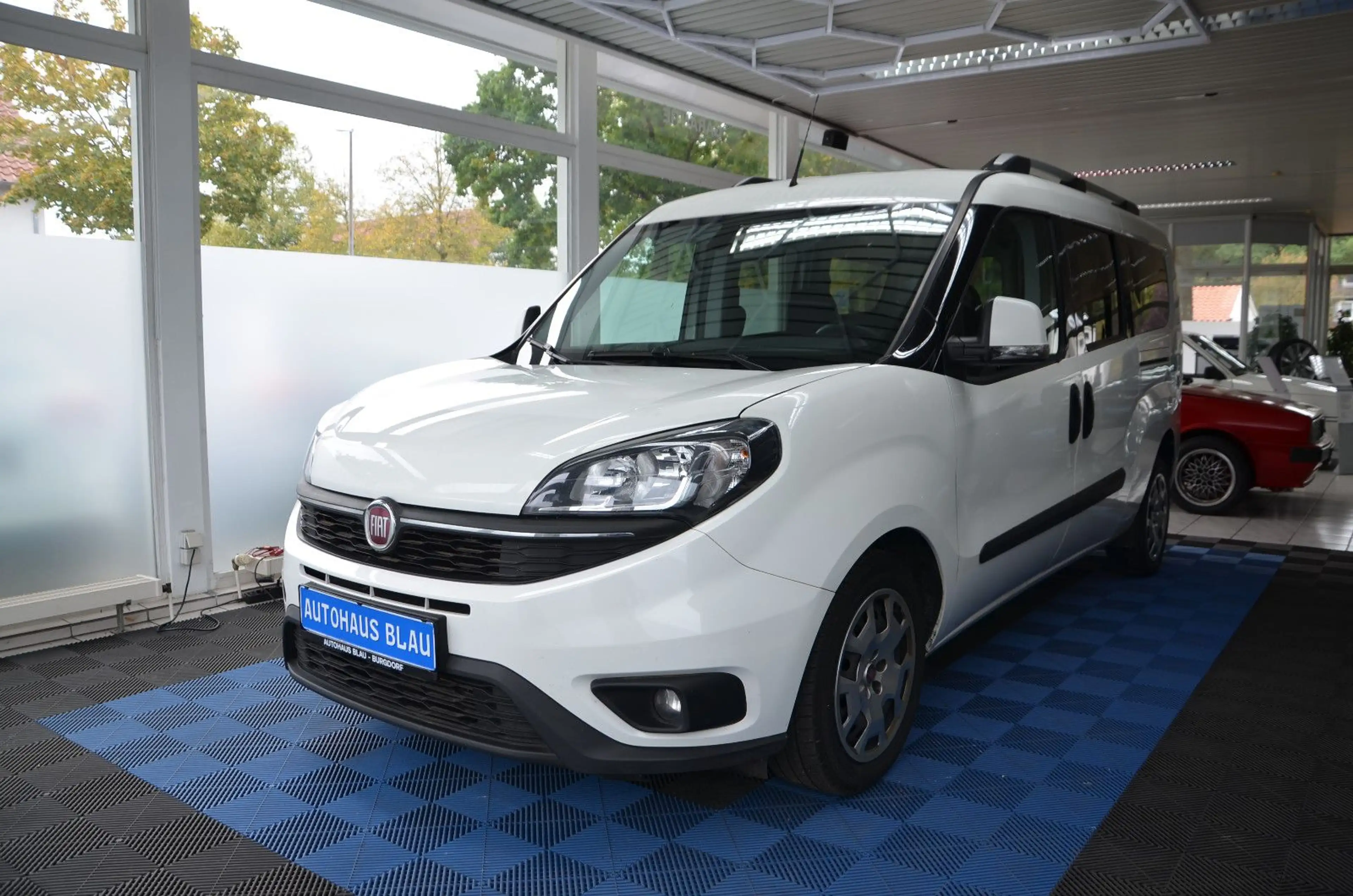Fiat Doblo SX Maxi Kombi *5 SITZER*AHK*EXPORT*1.HAND!
