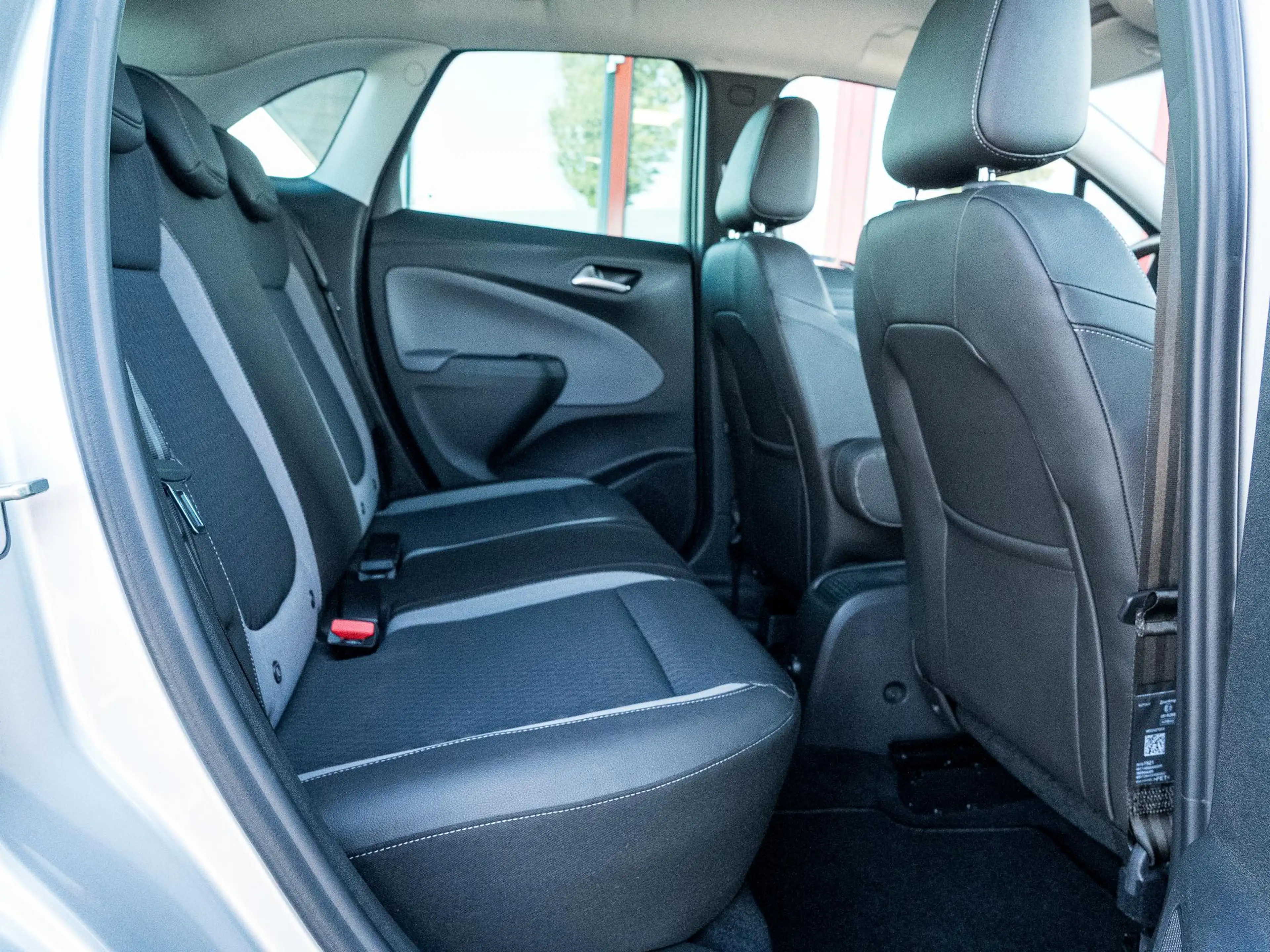 Opel Crossland X 1.2 Turbo Innovation | Navigatie | 22.000KM! | Par — photo 5