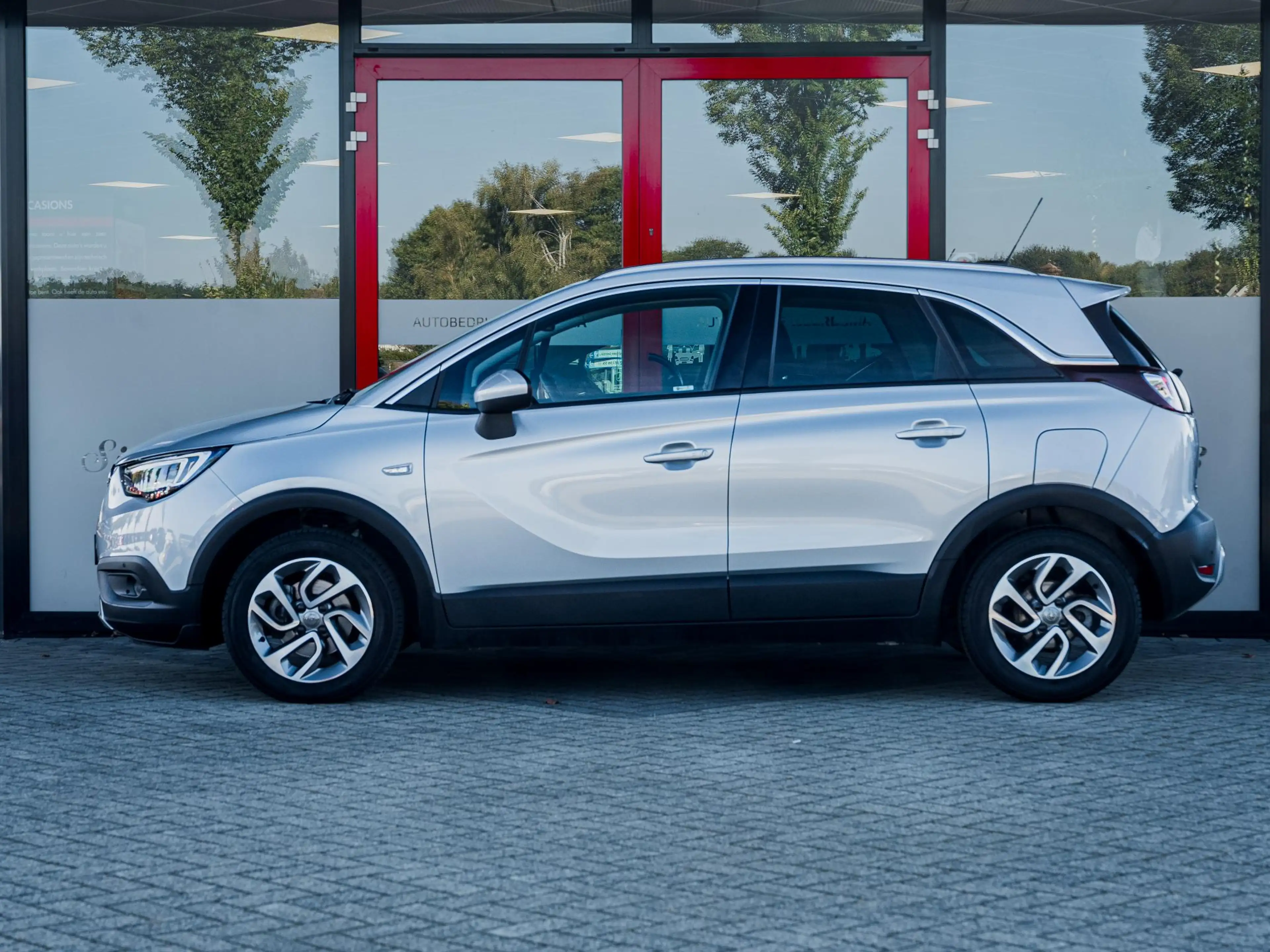 Opel Crossland X 1.2 Turbo Innovation | Navigatie | 22.000KM! | Par — photo 6