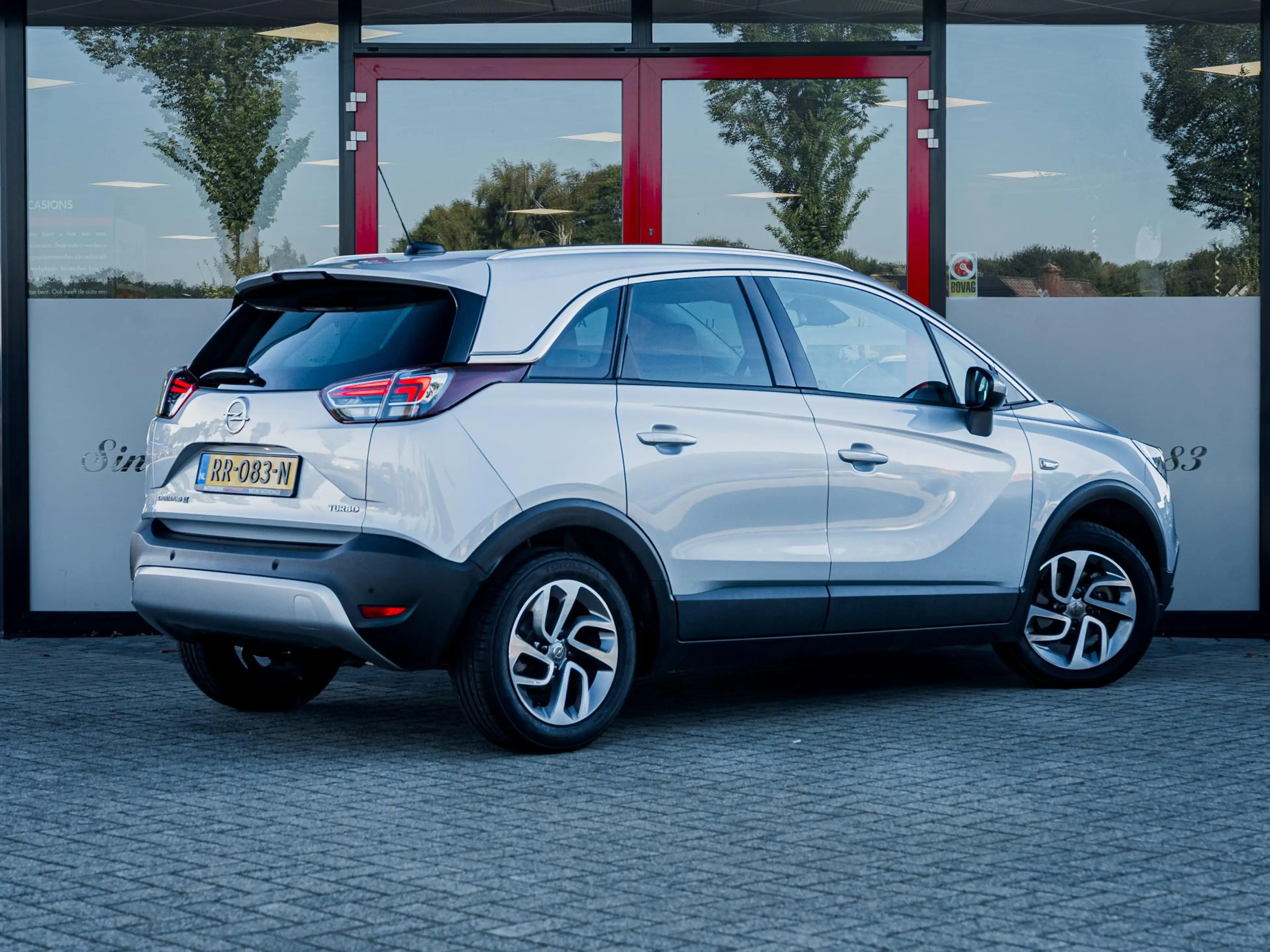 Opel Crossland X 1.2 Turbo Innovation | Navigatie | 22.000KM! | Par — photo 3