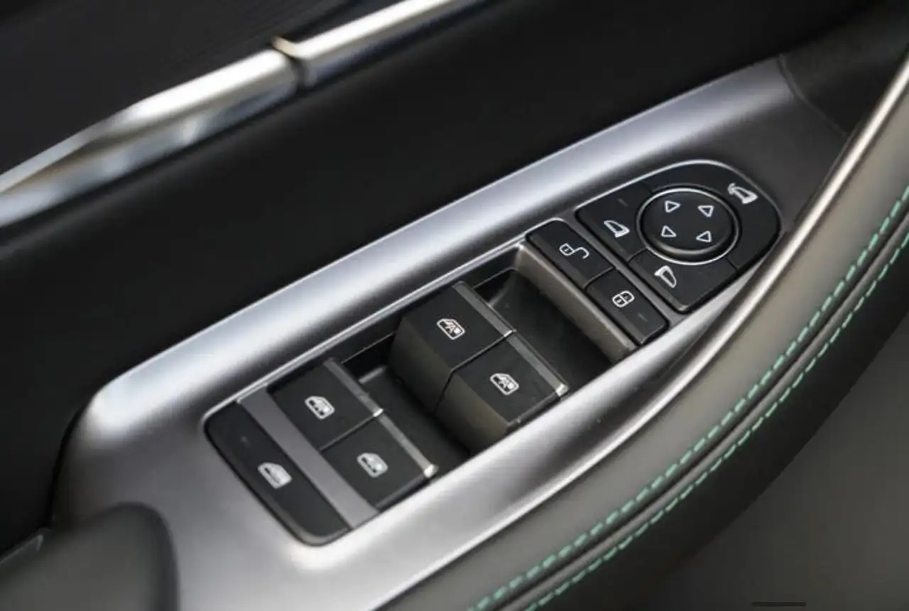 BYD Seal U 2026 — фото 15