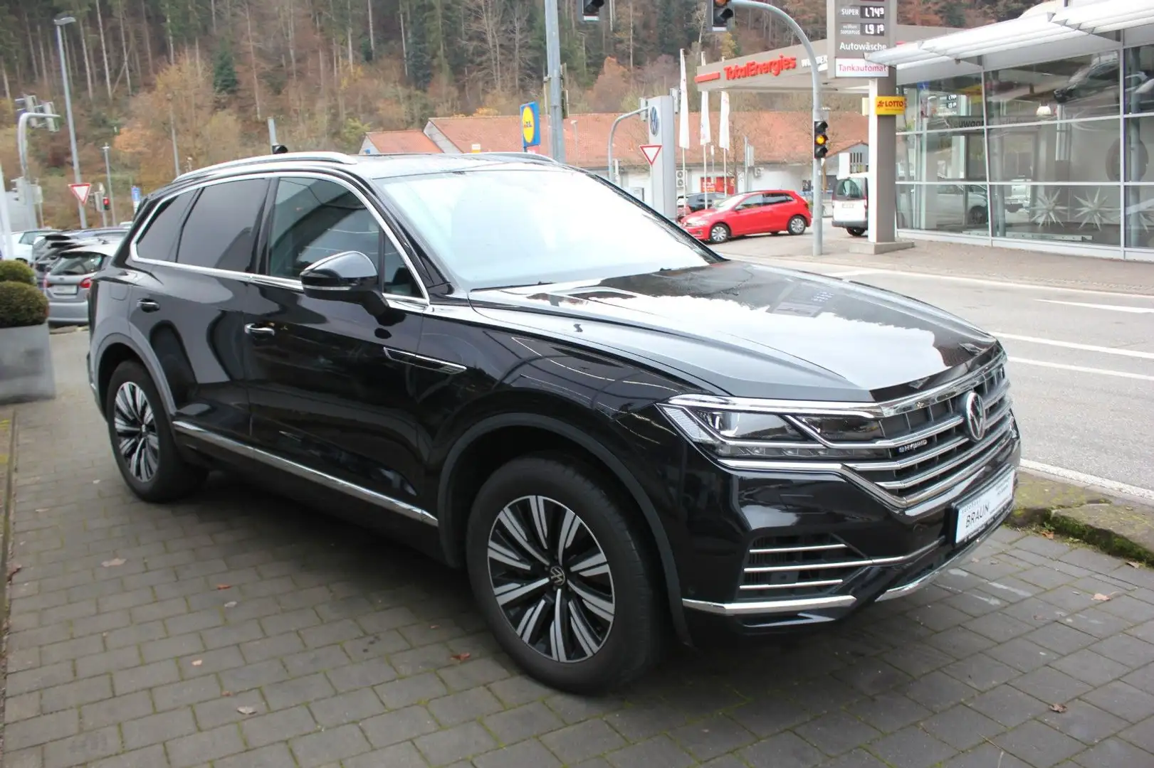 Volkswagen Touareg Elegance 3.0V6 TSI 4Motion eHybrid Autom Schwarz - 2