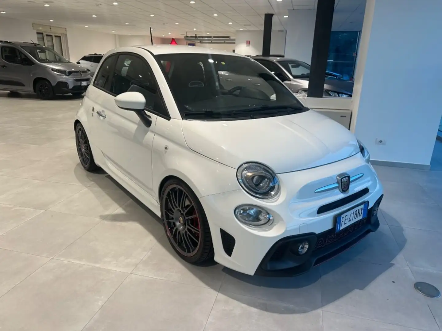 Abarth 595 1.4 Turbo T-Jet 145 CV Wit - 2