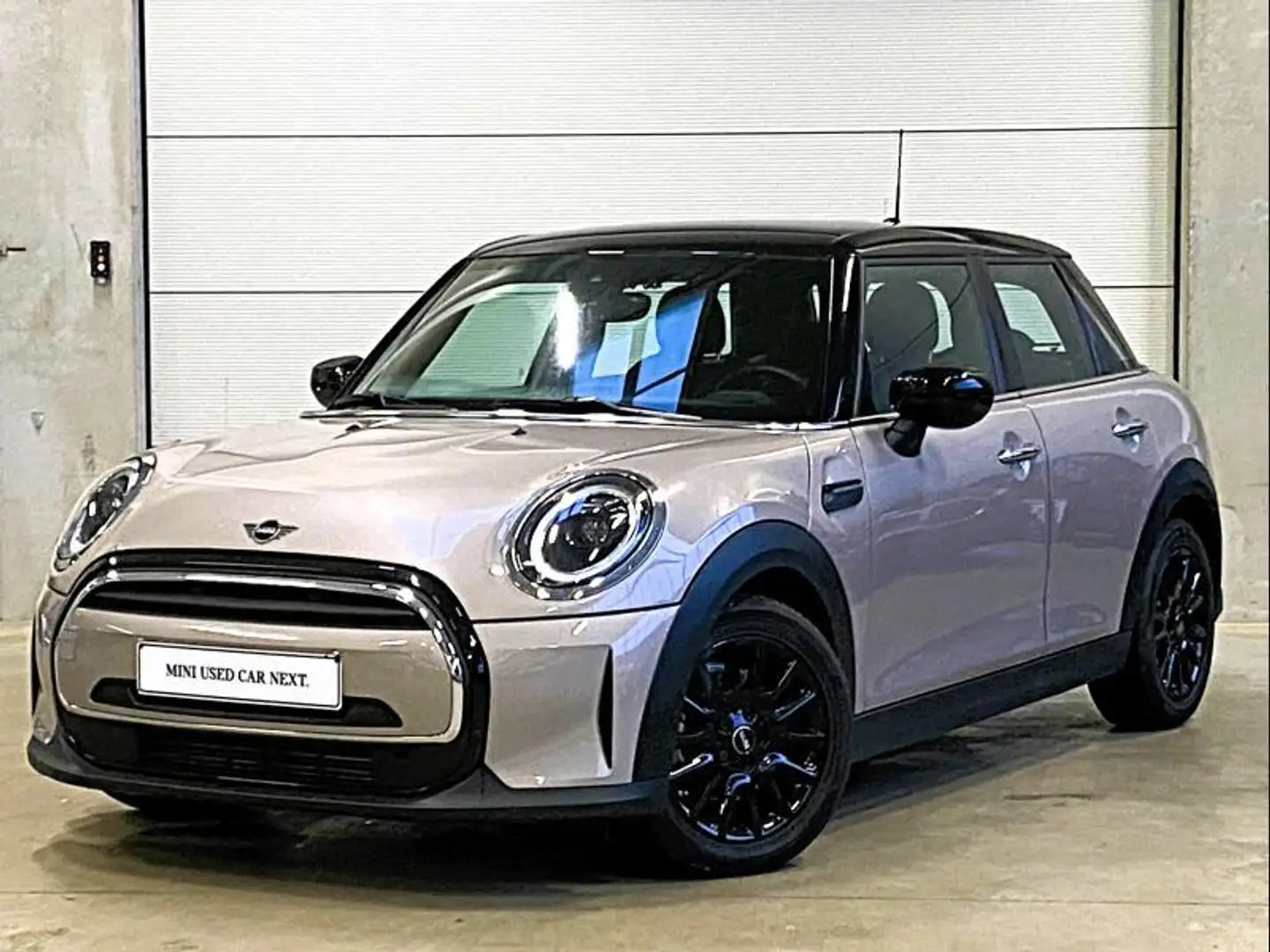 MINI Cooper AUTOMAAT - LED - NAVI Grijs - 1
