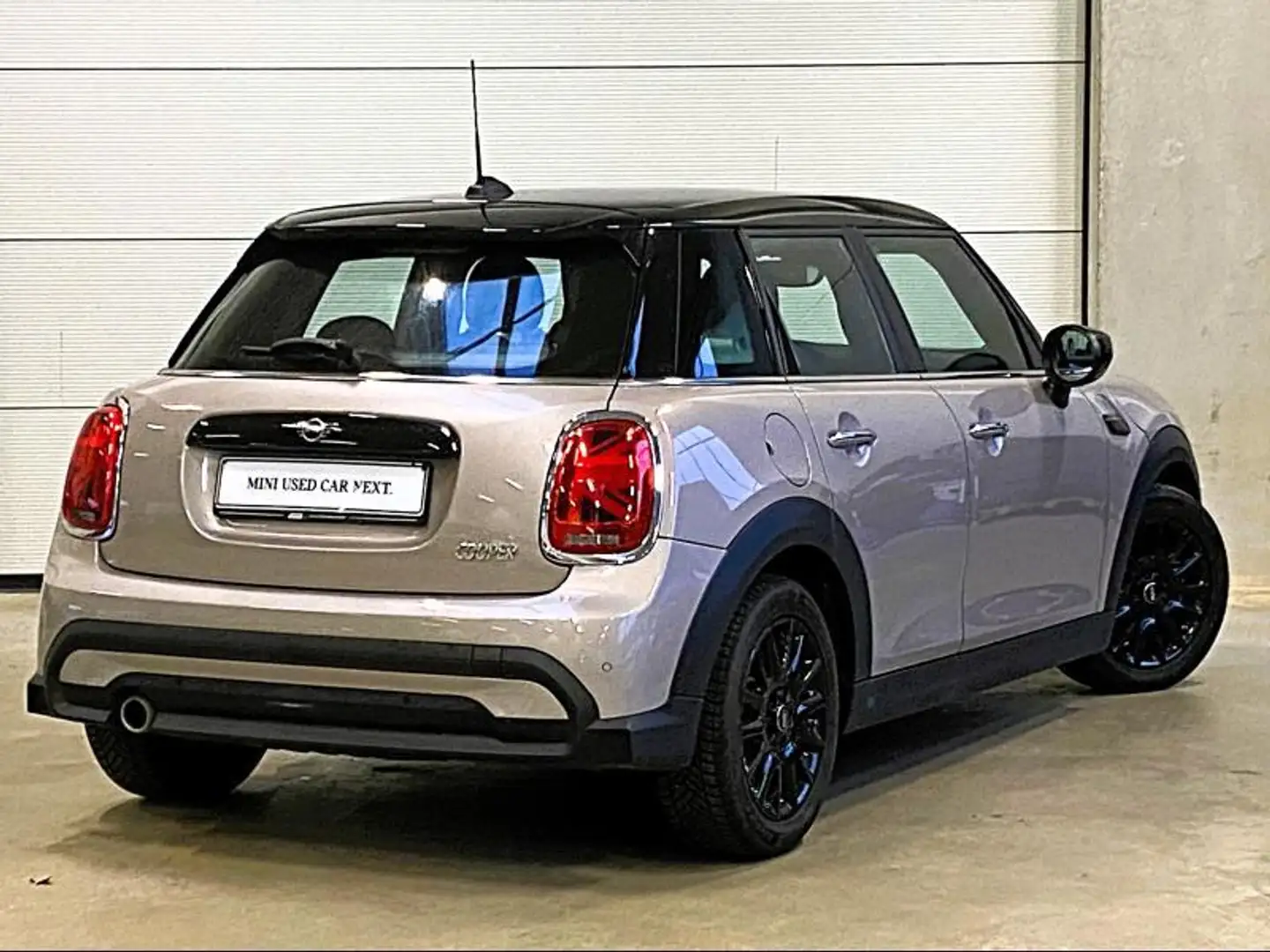 MINI Cooper AUTOMAAT - LED - NAVI Grijs - 2