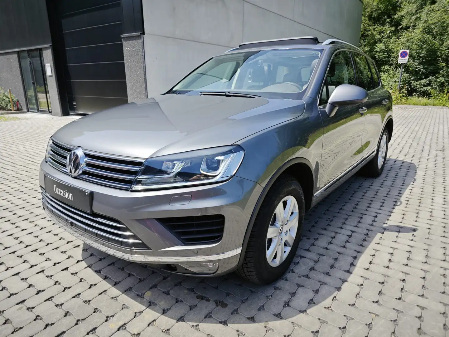 Volkswagen Touareg 3.0 V6 TDI SCR Blue Motion DPF Automatik Terrain T Grijs - 1