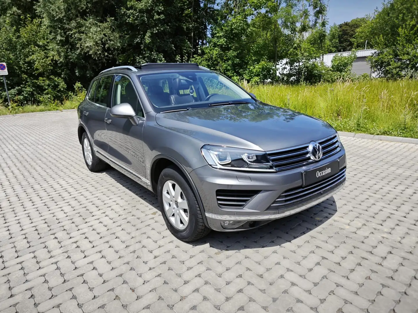 Volkswagen Touareg 3.0 V6 TDI SCR Blue Motion DPF Automatik Terrain T Grijs - 2