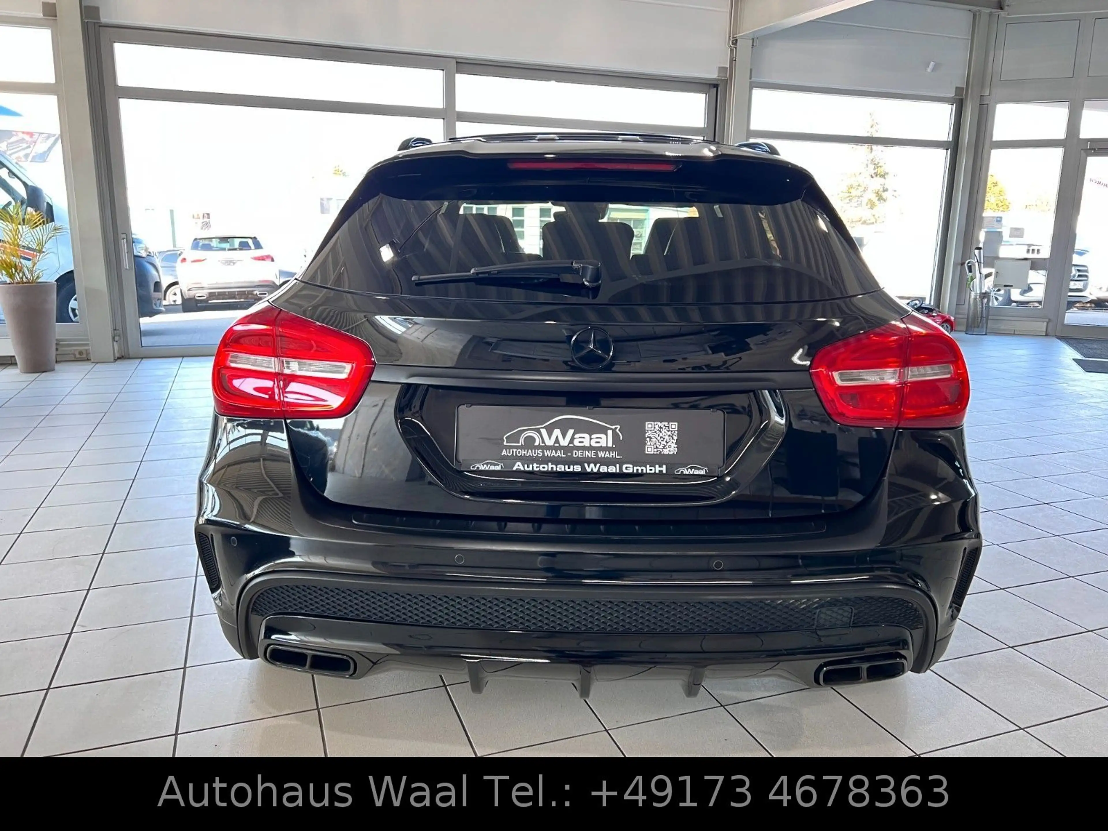 Mercedes-Benz GLA 45 AMG 4M | H/K | PANO | MEMORY | KAMERA — photo 5