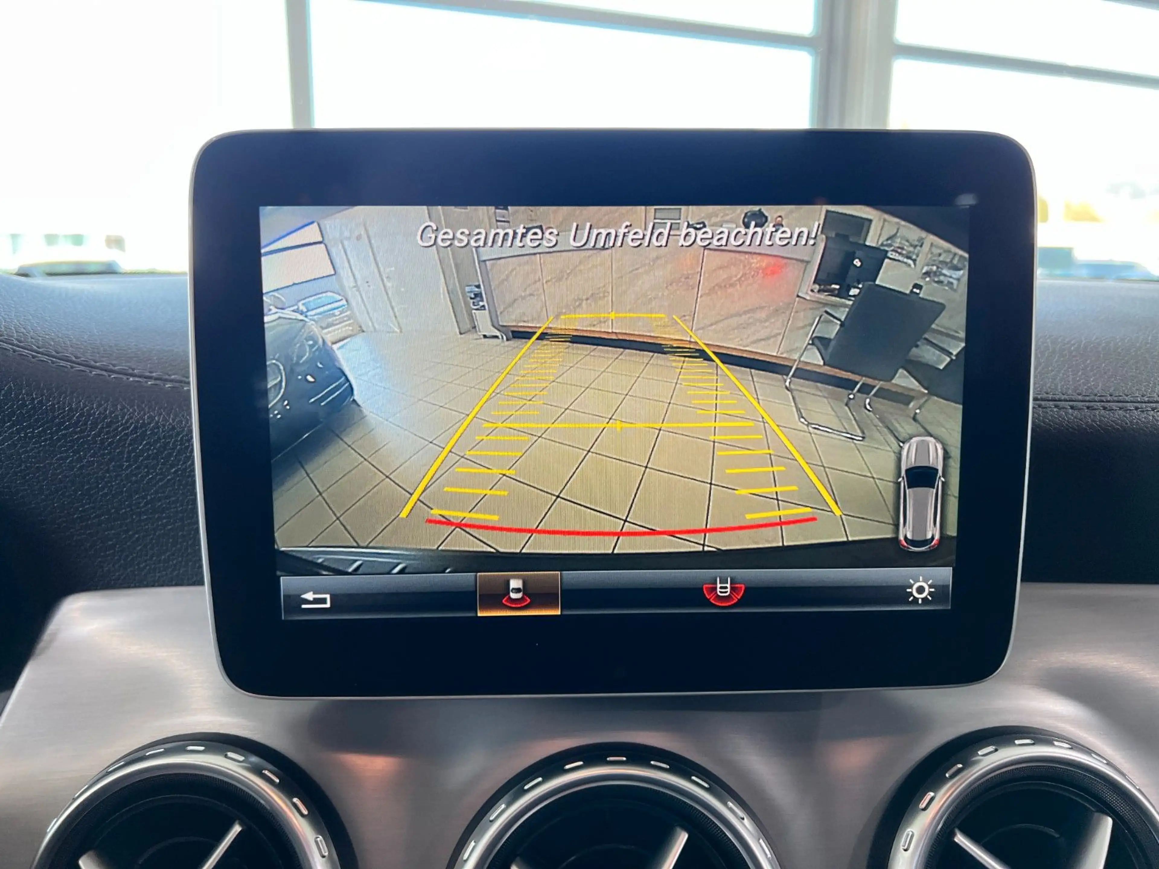 Mercedes-Benz GLA 45 AMG 4M | H/K | PANO | MEMORY | KAMERA — photo 13