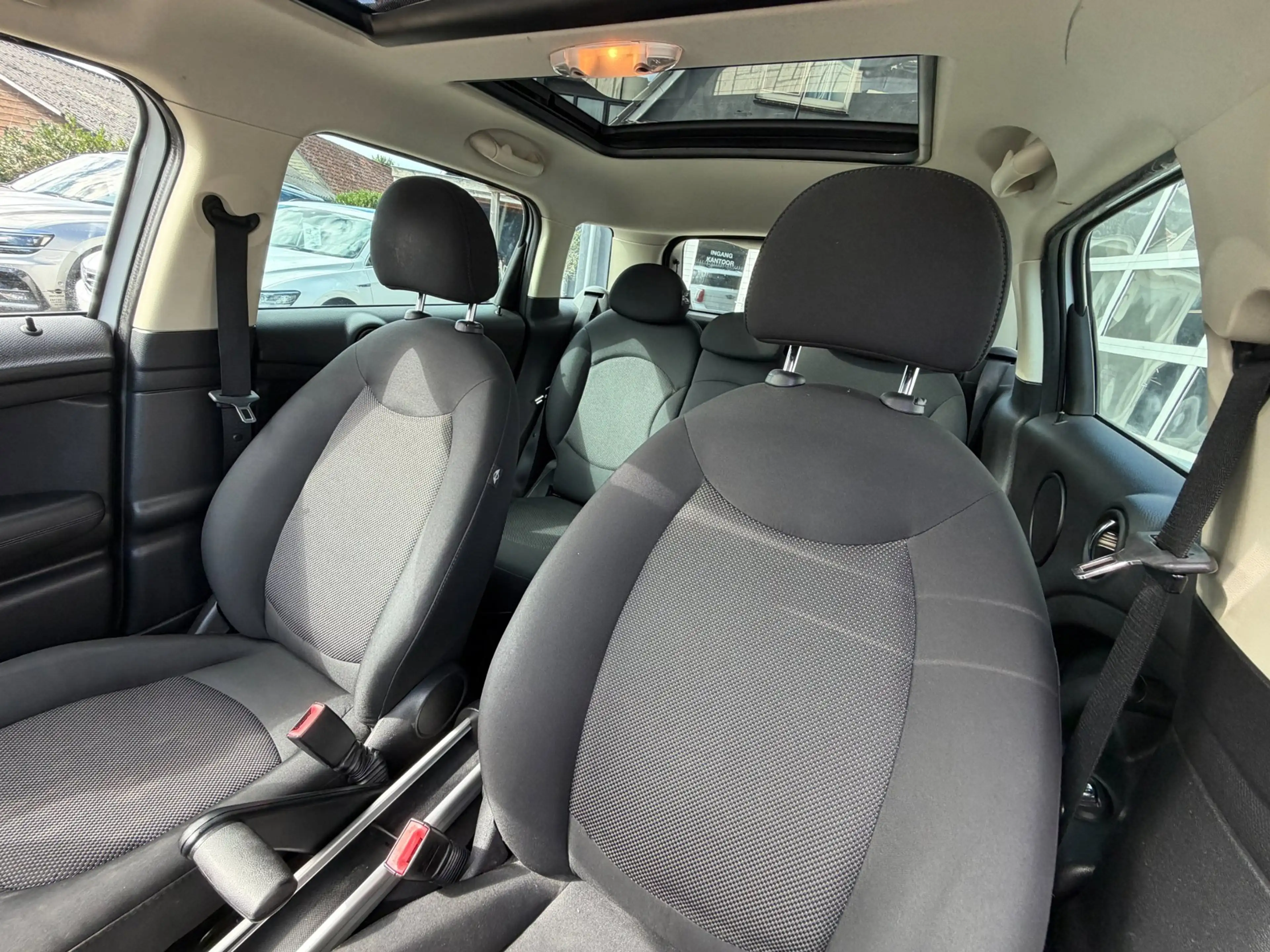 MINI One Countryman 1.6 Chili / Pano / Cruise / Stoelverw. — photo 17