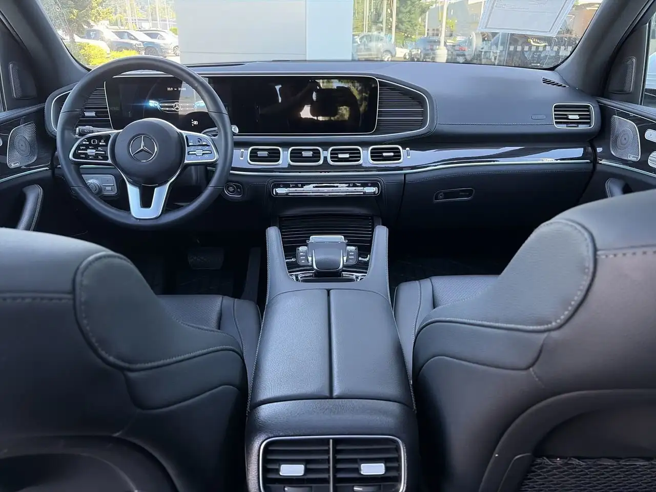 Mercedes-Benz GLE снимка Mercedes-Benz GLE